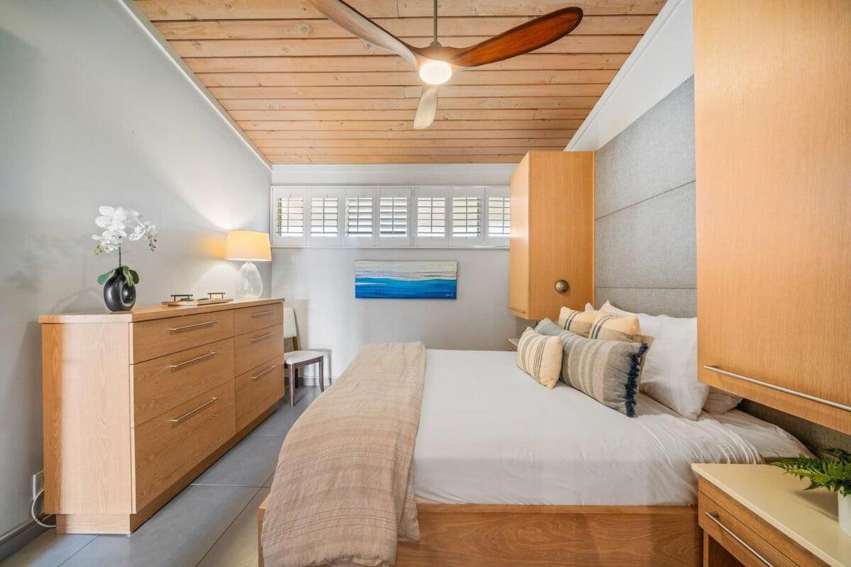 Napili Shores H262 · NS H262 BeachFront Condo Ocean Views Pool H