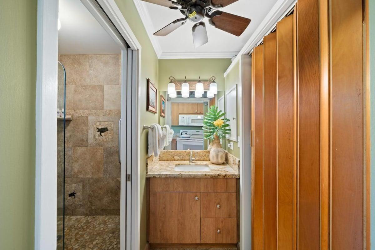 Napili Bay 210 · NB 210 Napili Bay Studio with Direct Ocean View