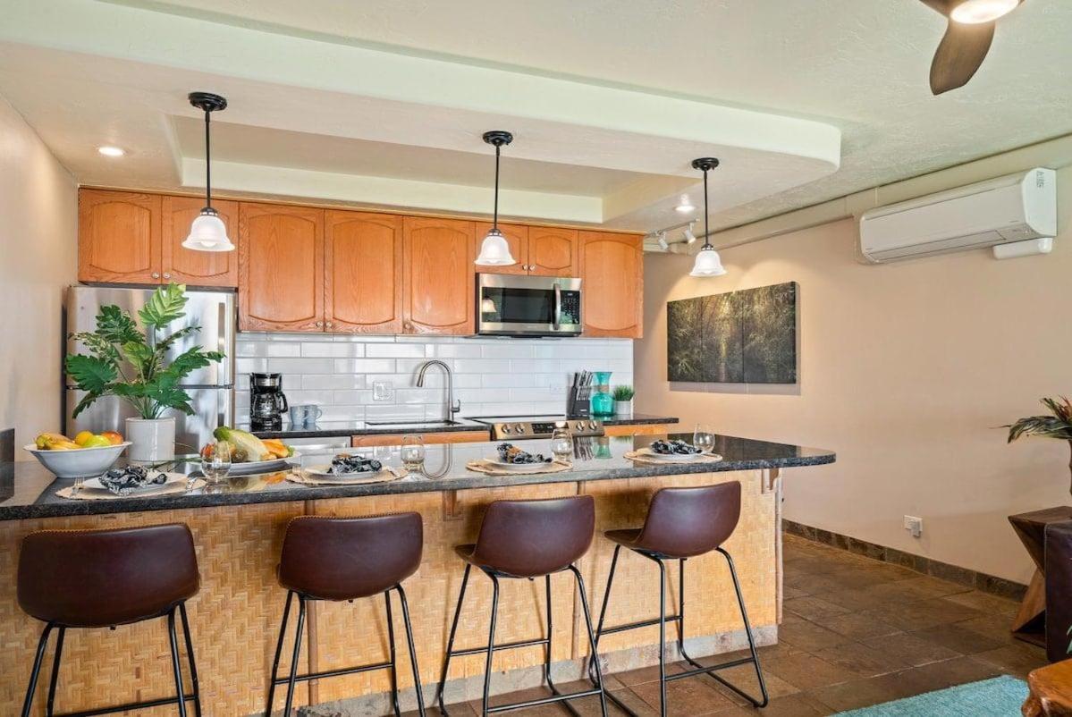 Waiohuli Beach Hale C212 · 2BD Kihei Condo Easy Beach Access