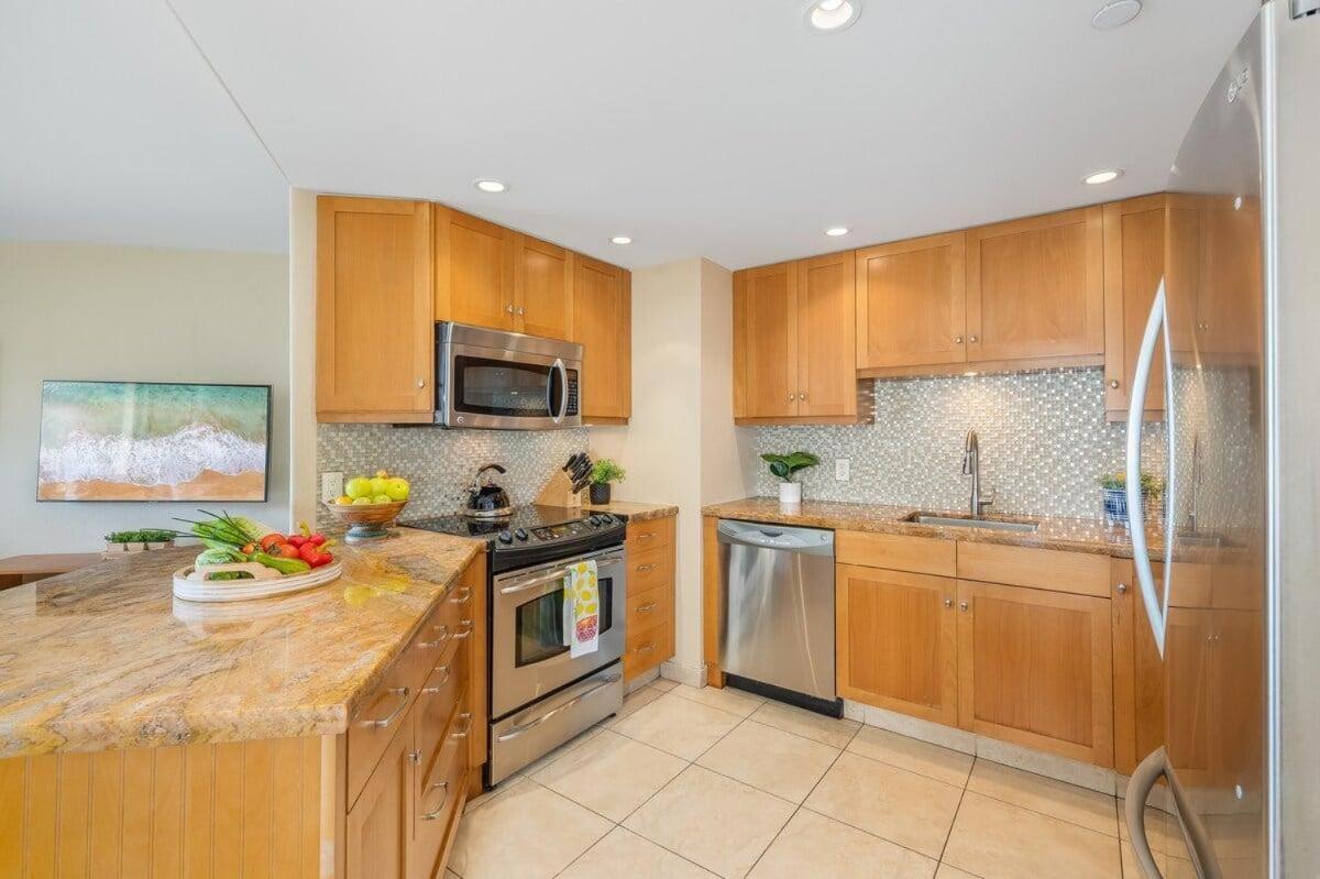 Kaanapali Shores 515 · KS 515 Updated 2Bedroom at BeachFron