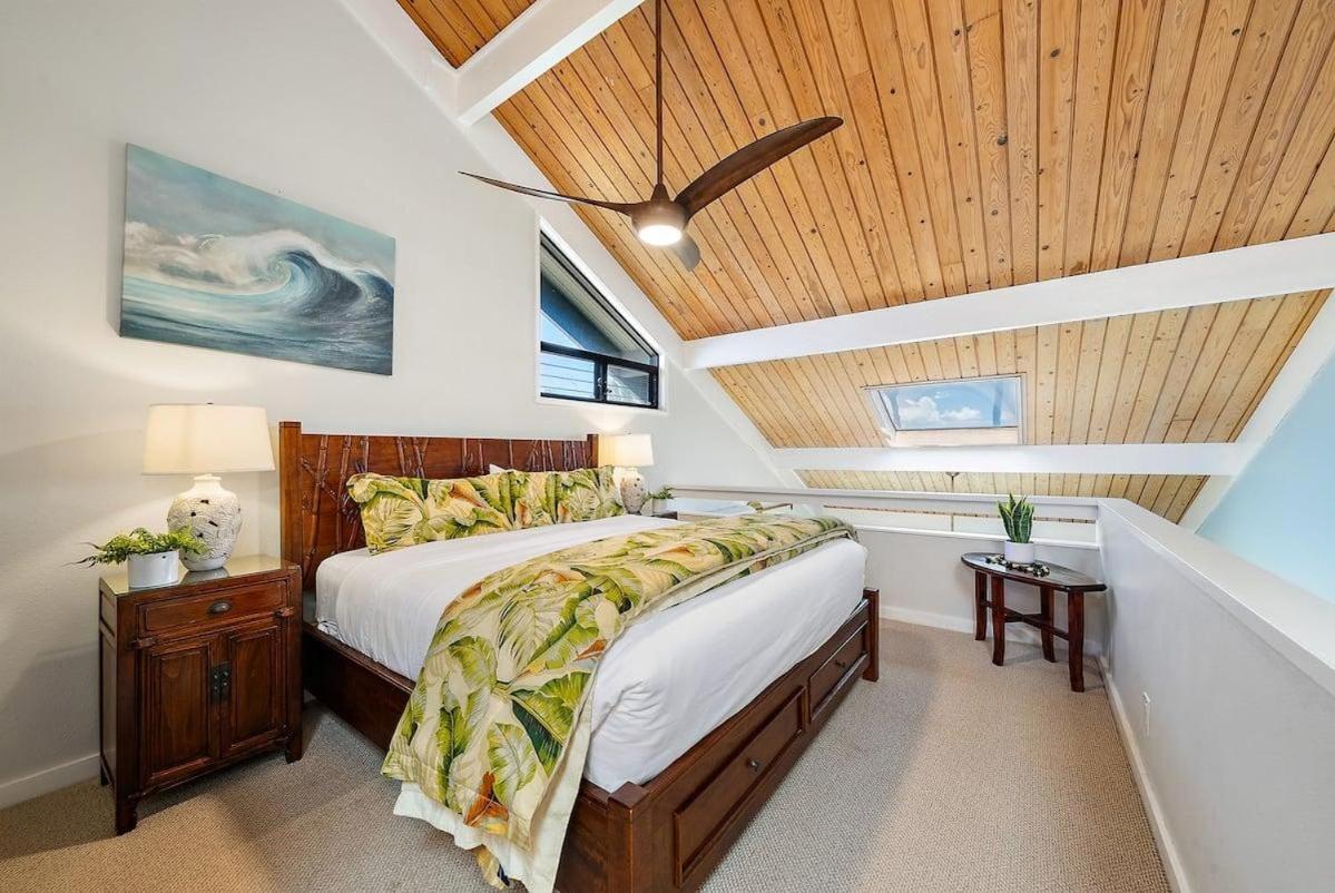 Kahana Village 32 · KHV 32 Direct Oceanfront Views Remodeled 2BD