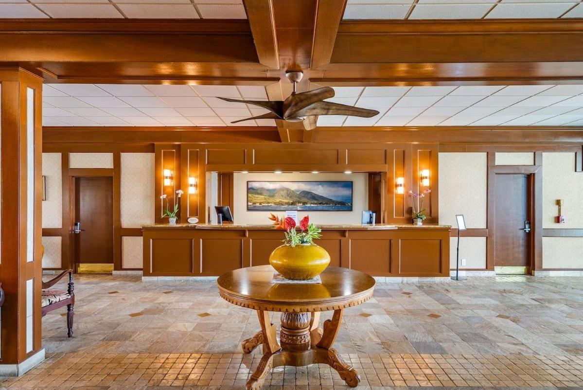 Lahaina Shores 512 · LS 512 Getaway Studio by the Beach Pool Hot