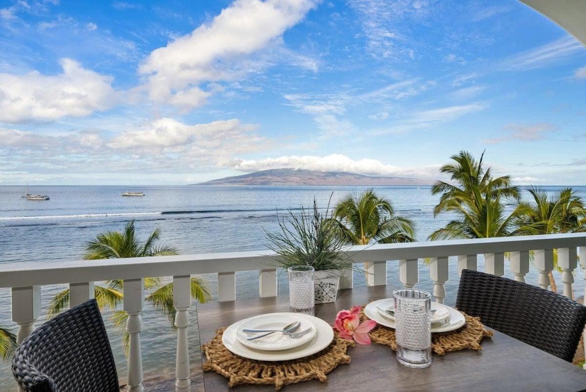 Lahaina Shores 607 · LS 607 Beachfront Remodeled Studio Stunnin