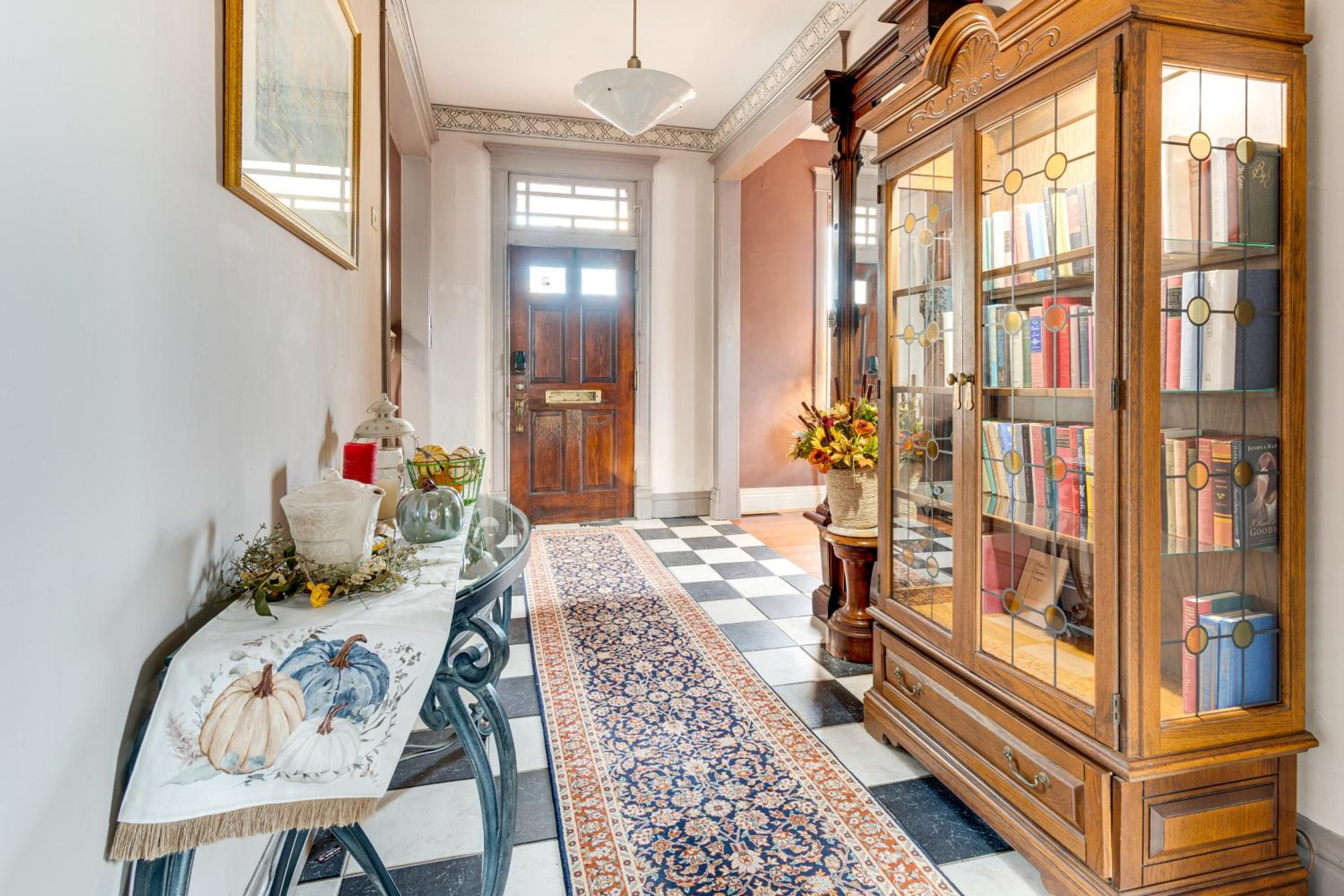 Pet Friendly Route 66 Library Home!