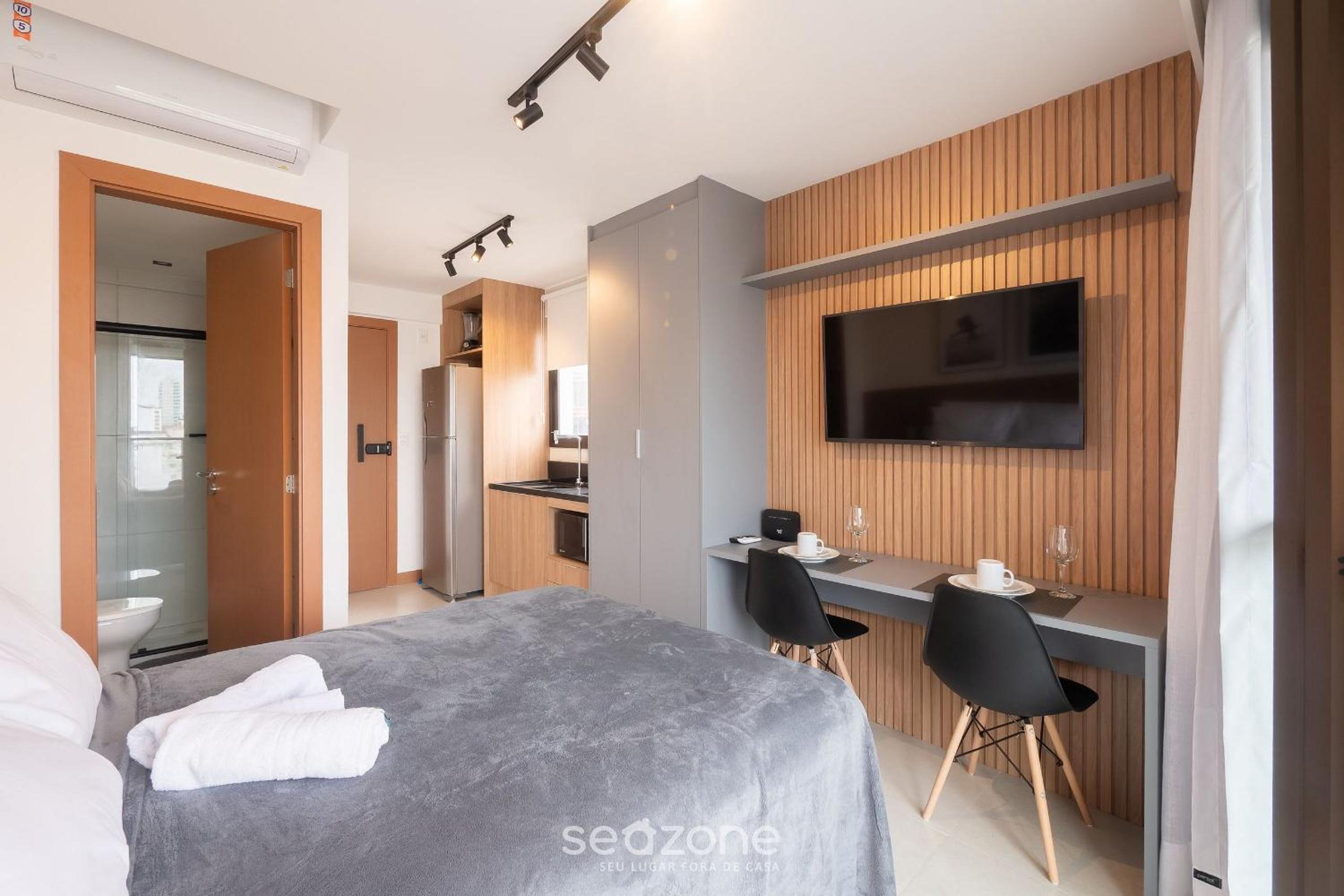 Modern and Fully Equipped Apartments 500m from Barra Beach in Salvador – ZNB
