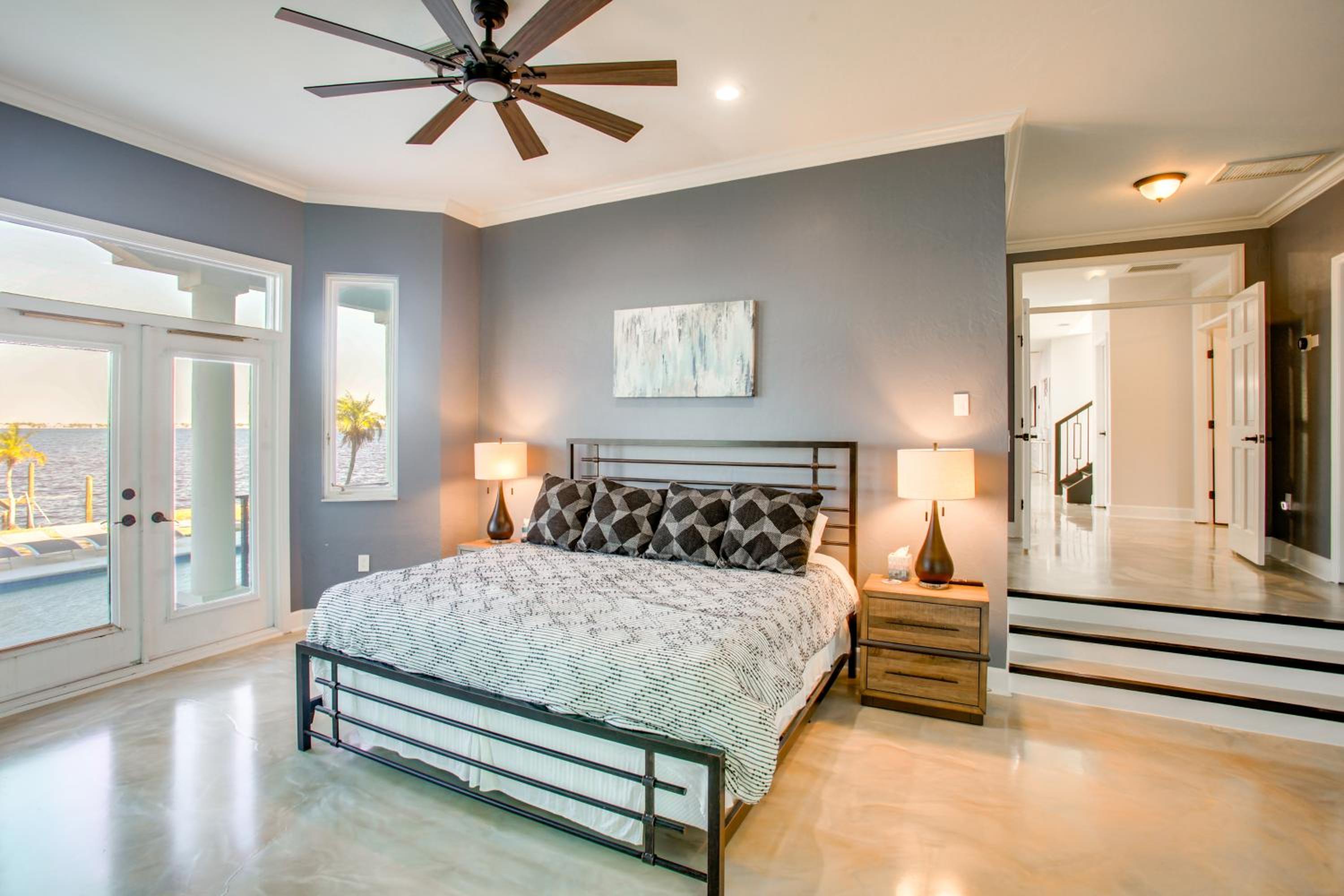 Oceanside Fort Myers Luxury! Pool, Terrace and Views