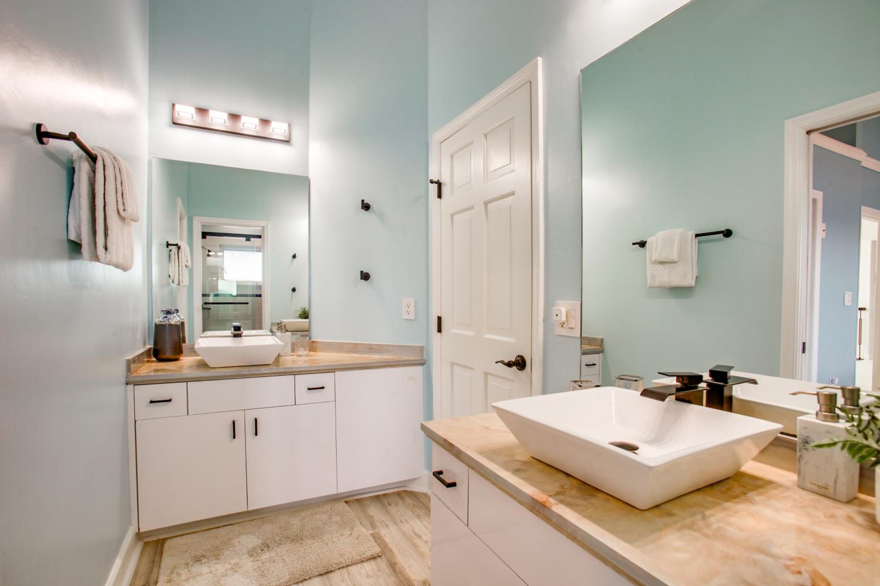Oceanside Fort Myers Luxury! Pool, Terrace and Views