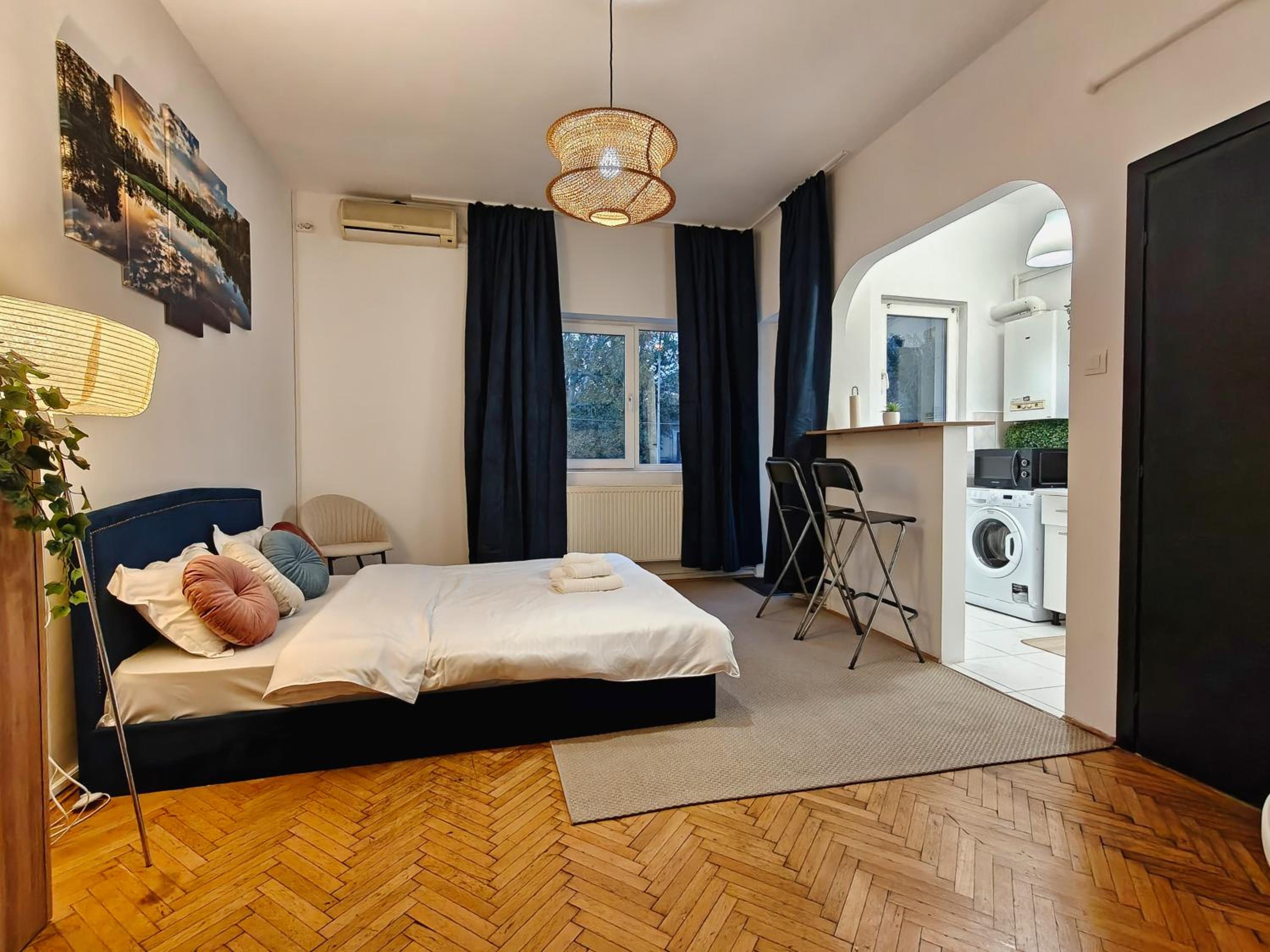 Botev Design Apartments - Walk to Old Town - Pumo Properties