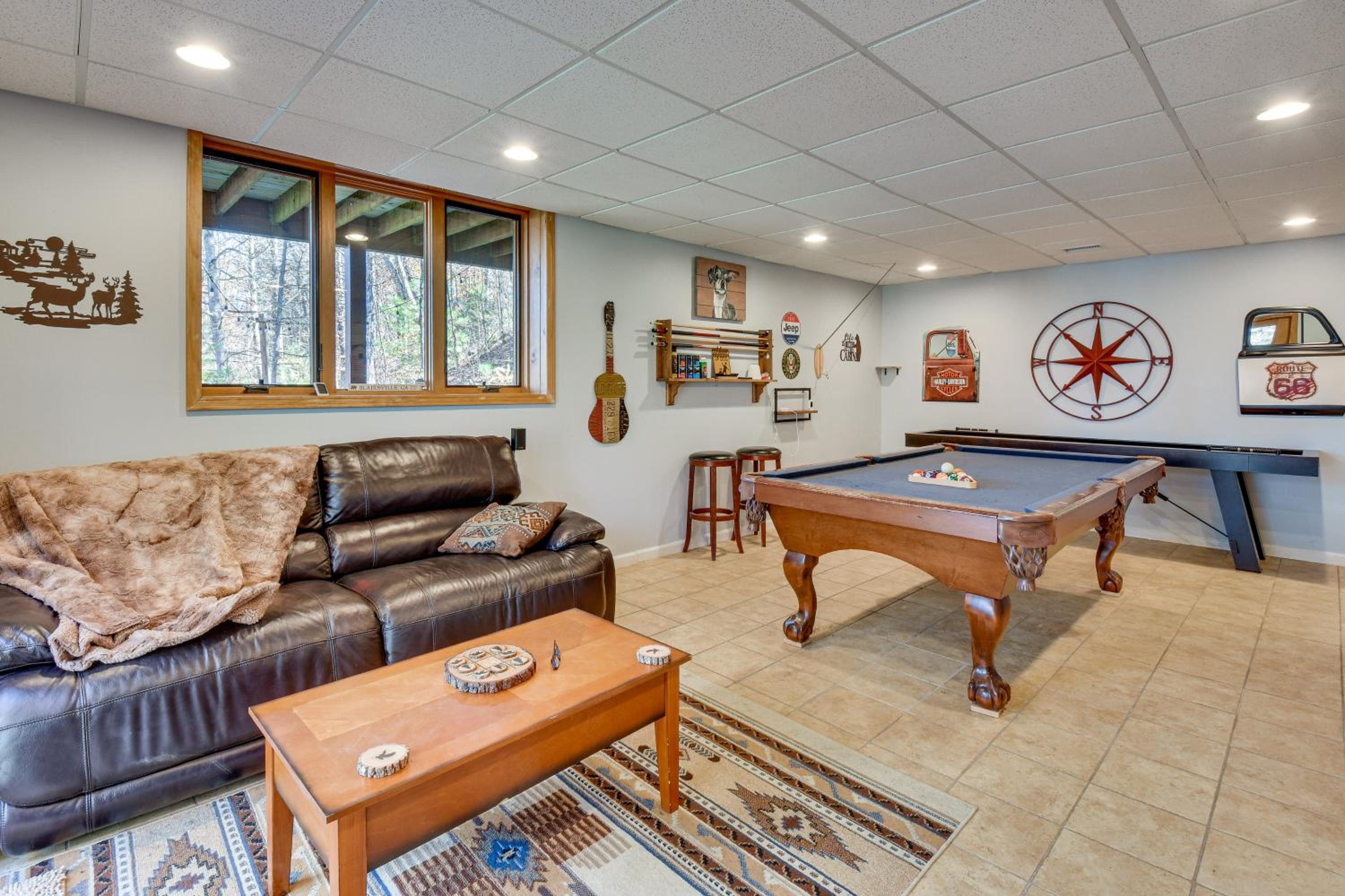 3 Mi to Vogel State Park! Family Home with Game Room