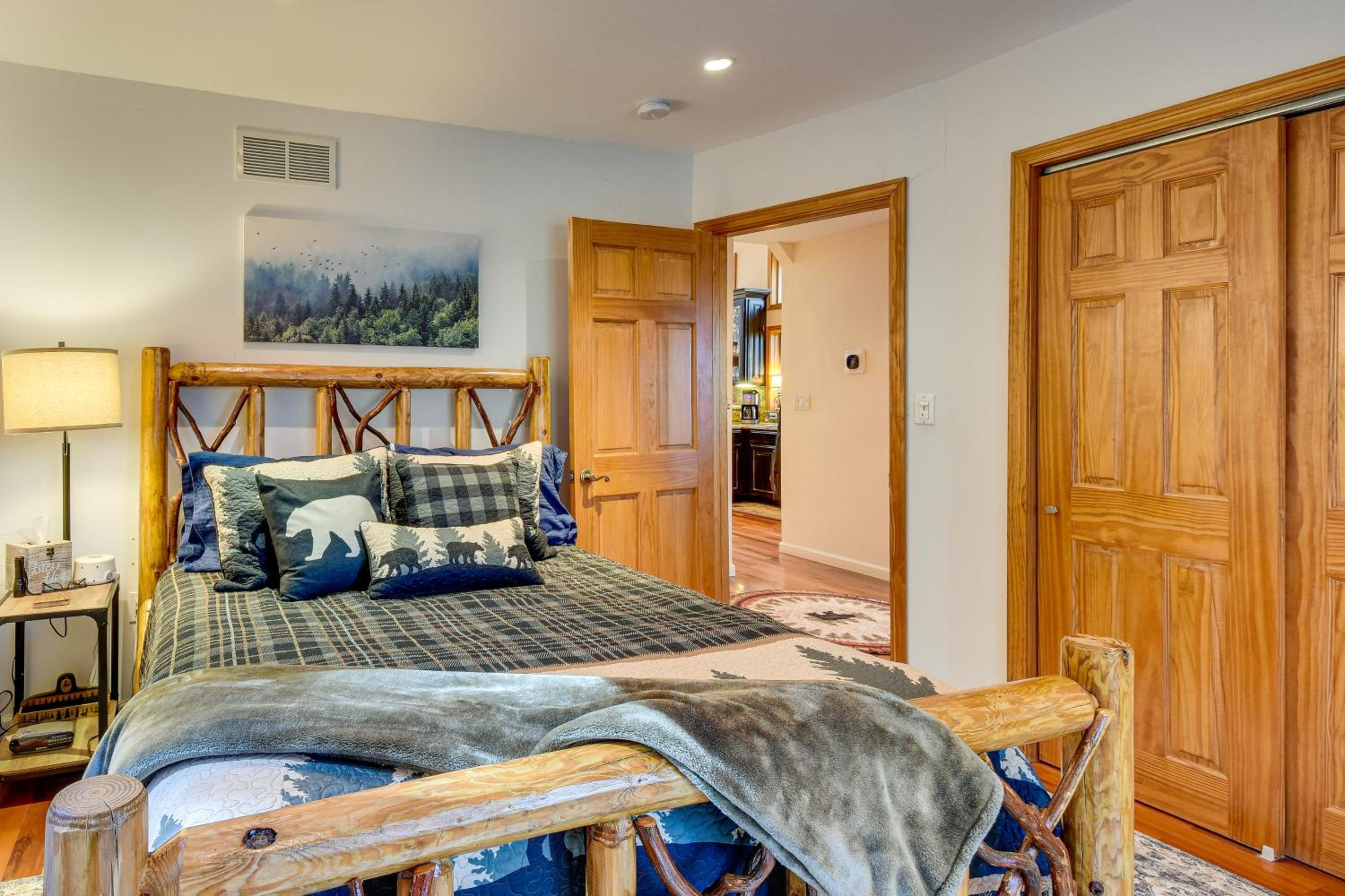 3 Mi to Vogel State Park! Family Home with Game Room