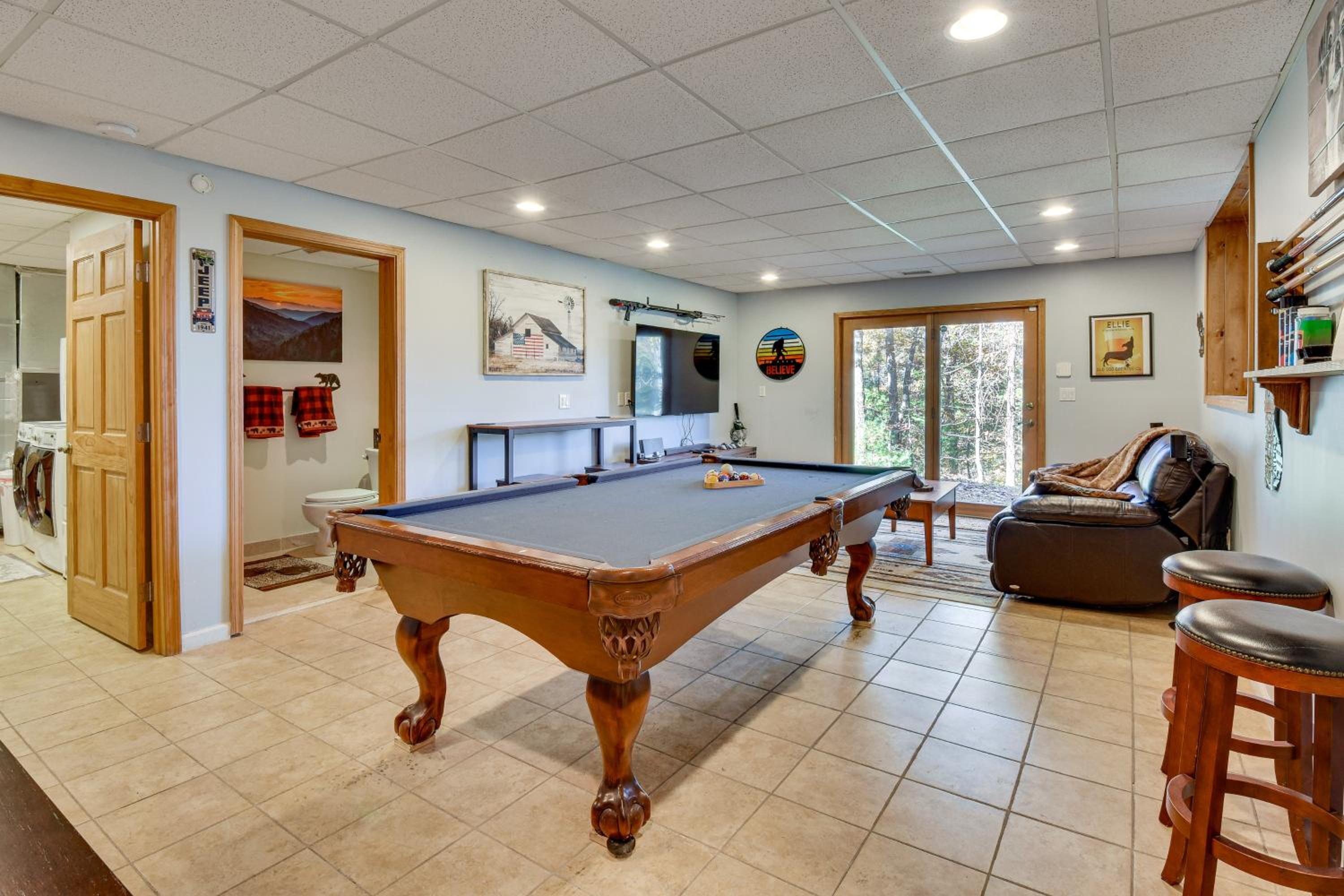 3 Mi to Vogel State Park! Family Home with Game Room