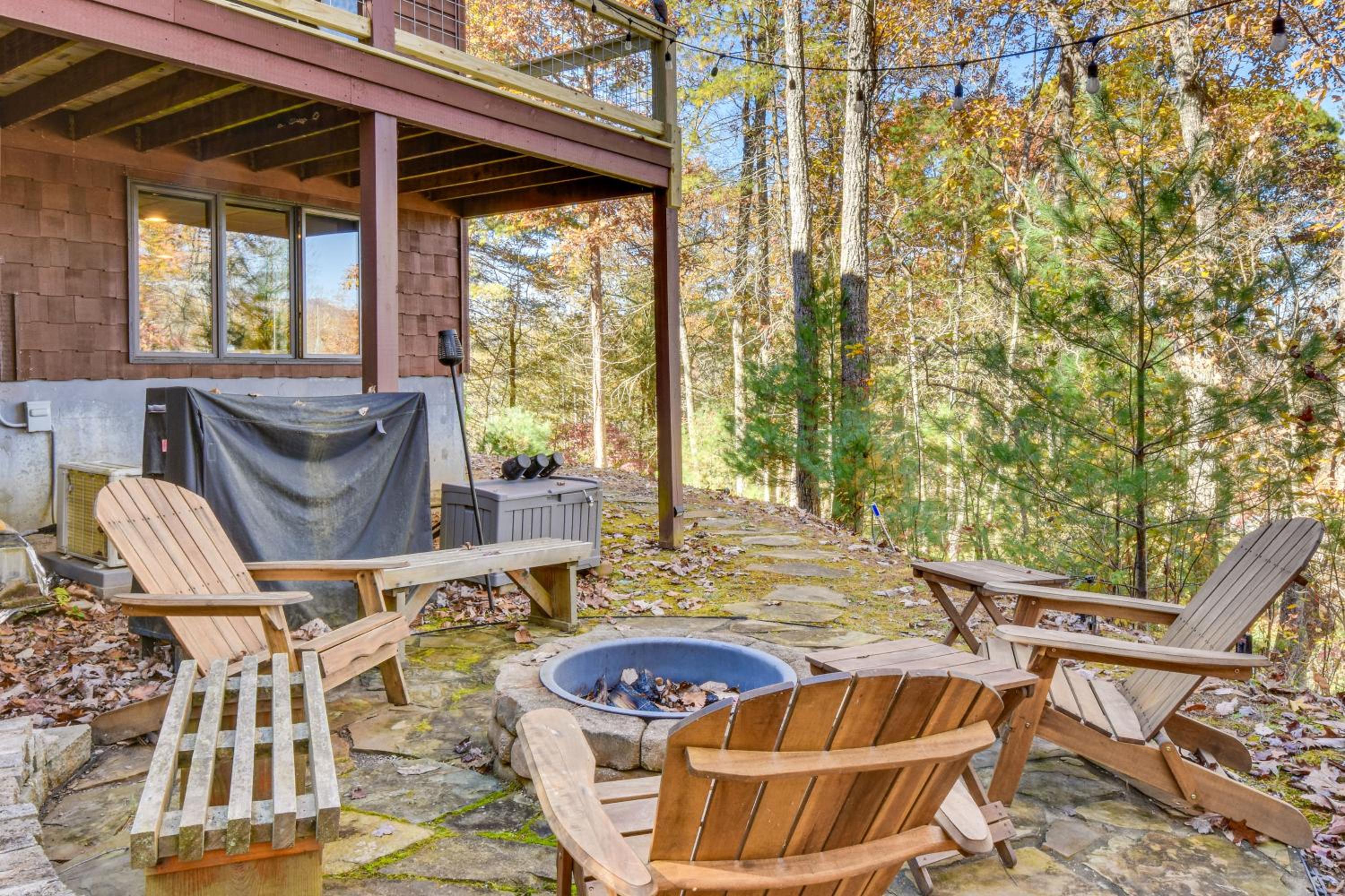 3 Mi to Vogel State Park! Family Home with Game Room