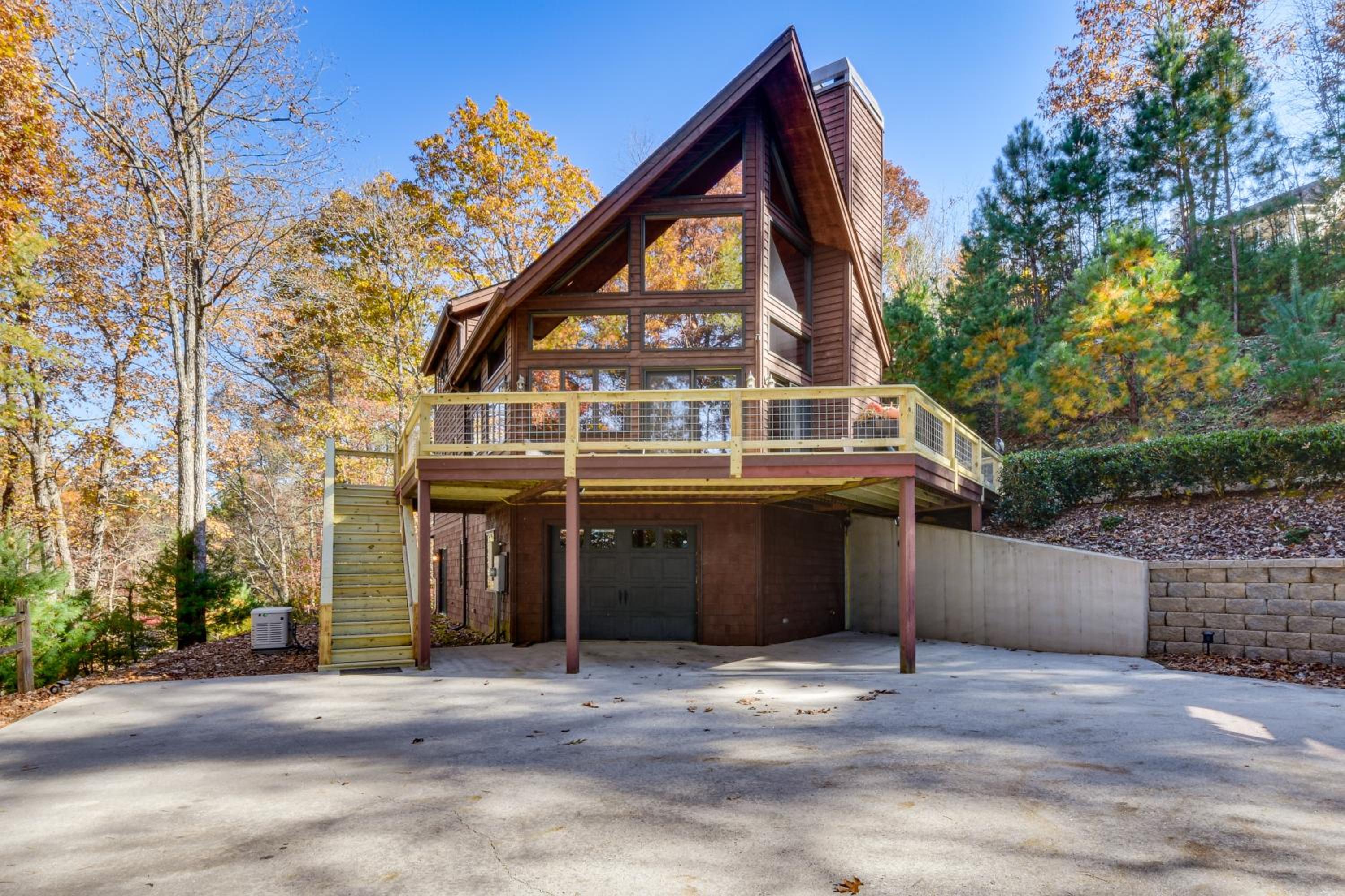 3 Mi to Vogel State Park! Family Home with Game Room