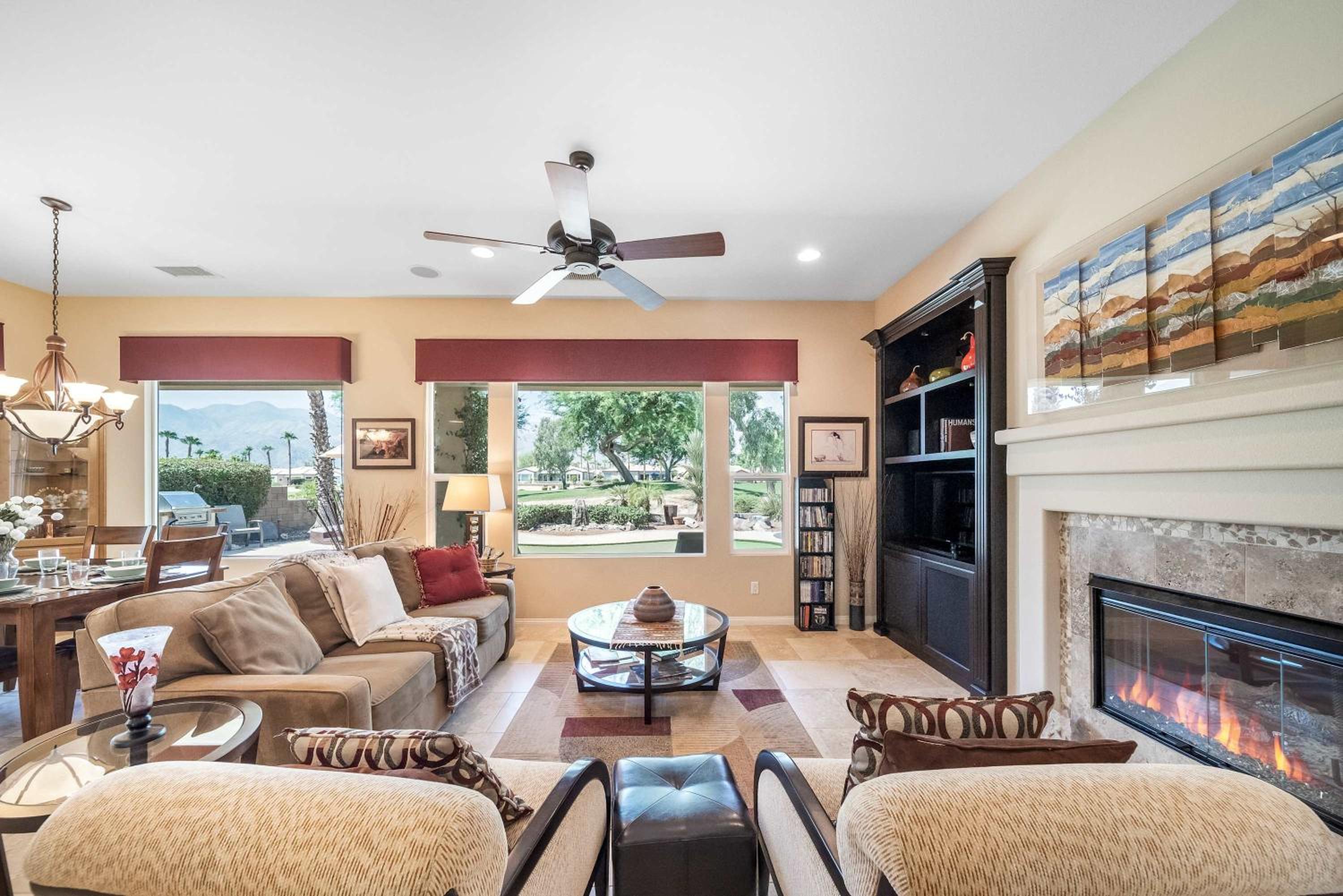 Stunning 3BD 3BR w Casita Golf VIew Community Pool