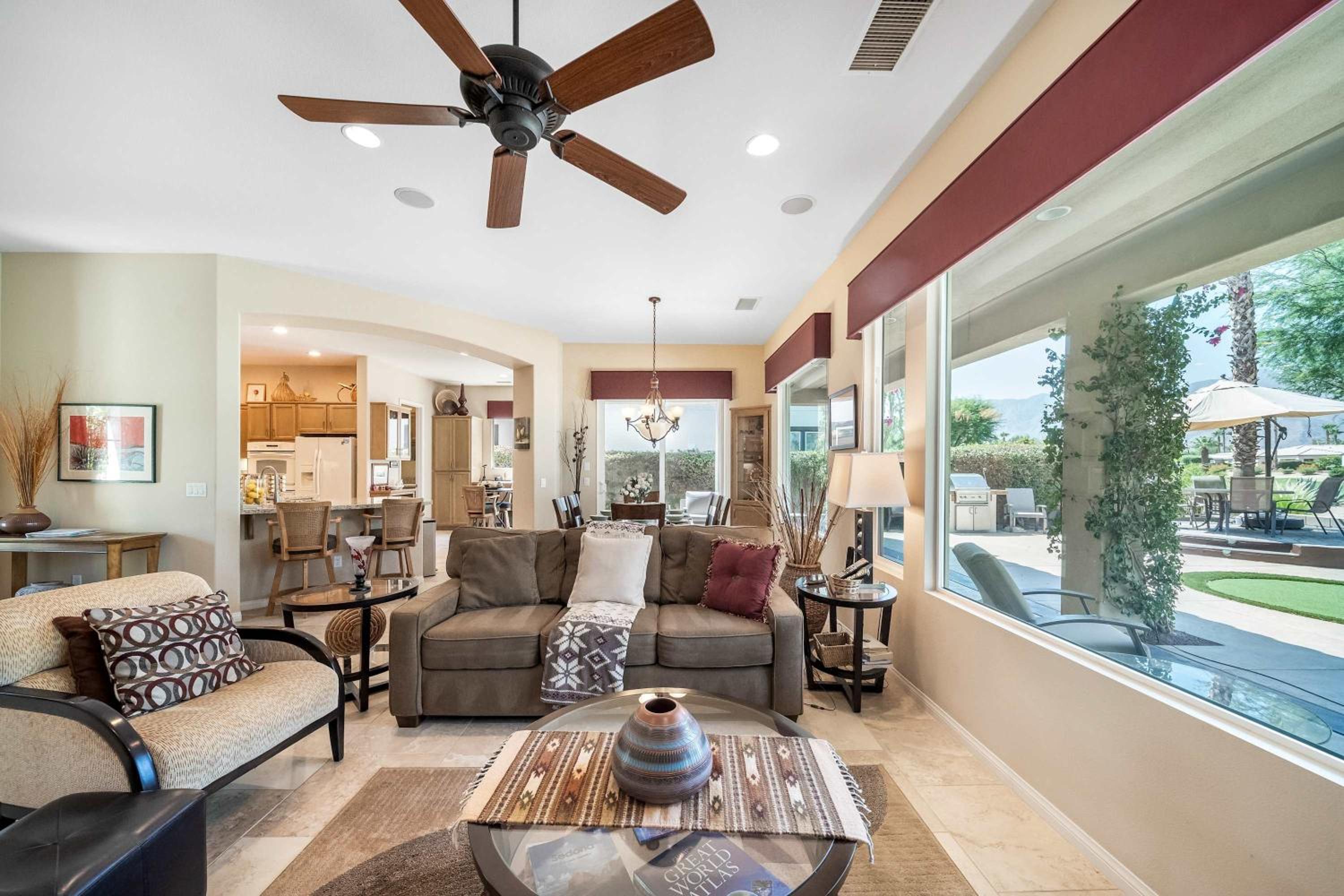 Stunning 3BD 3BR w Casita Golf VIew Community Pool
