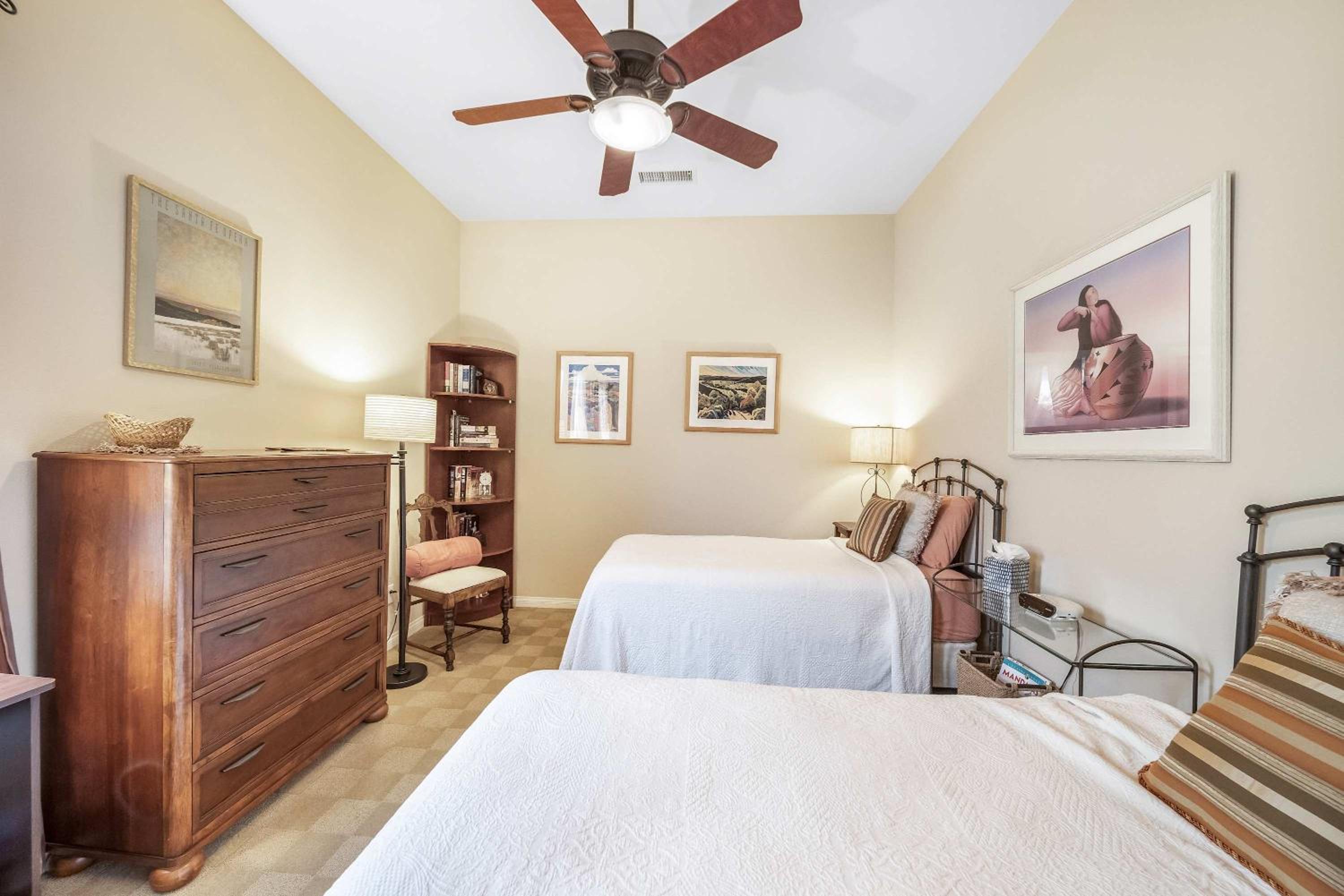 Stunning 3BD 3BR w Casita Golf VIew Community Pool