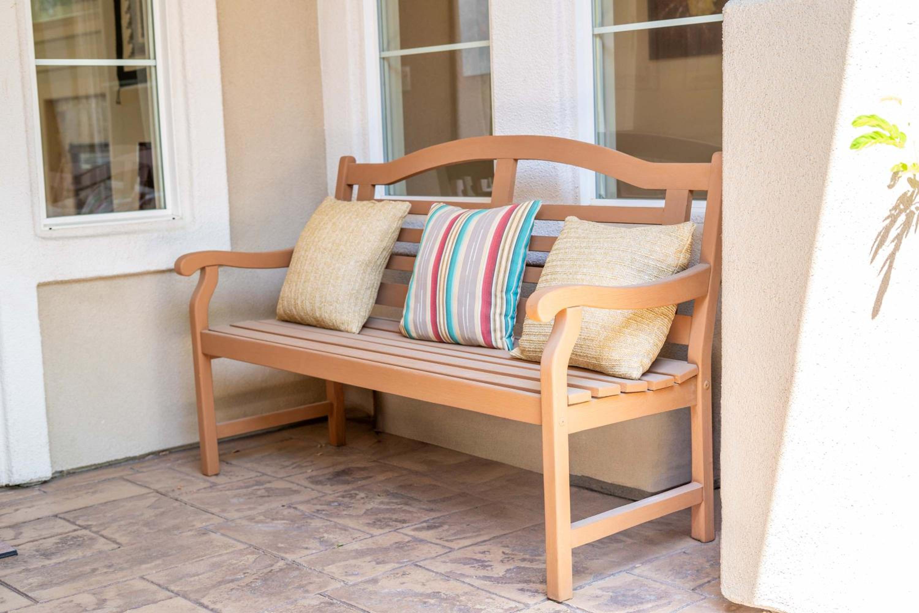 Stunning 3BD 3BR w Casita Golf VIew Community Pool