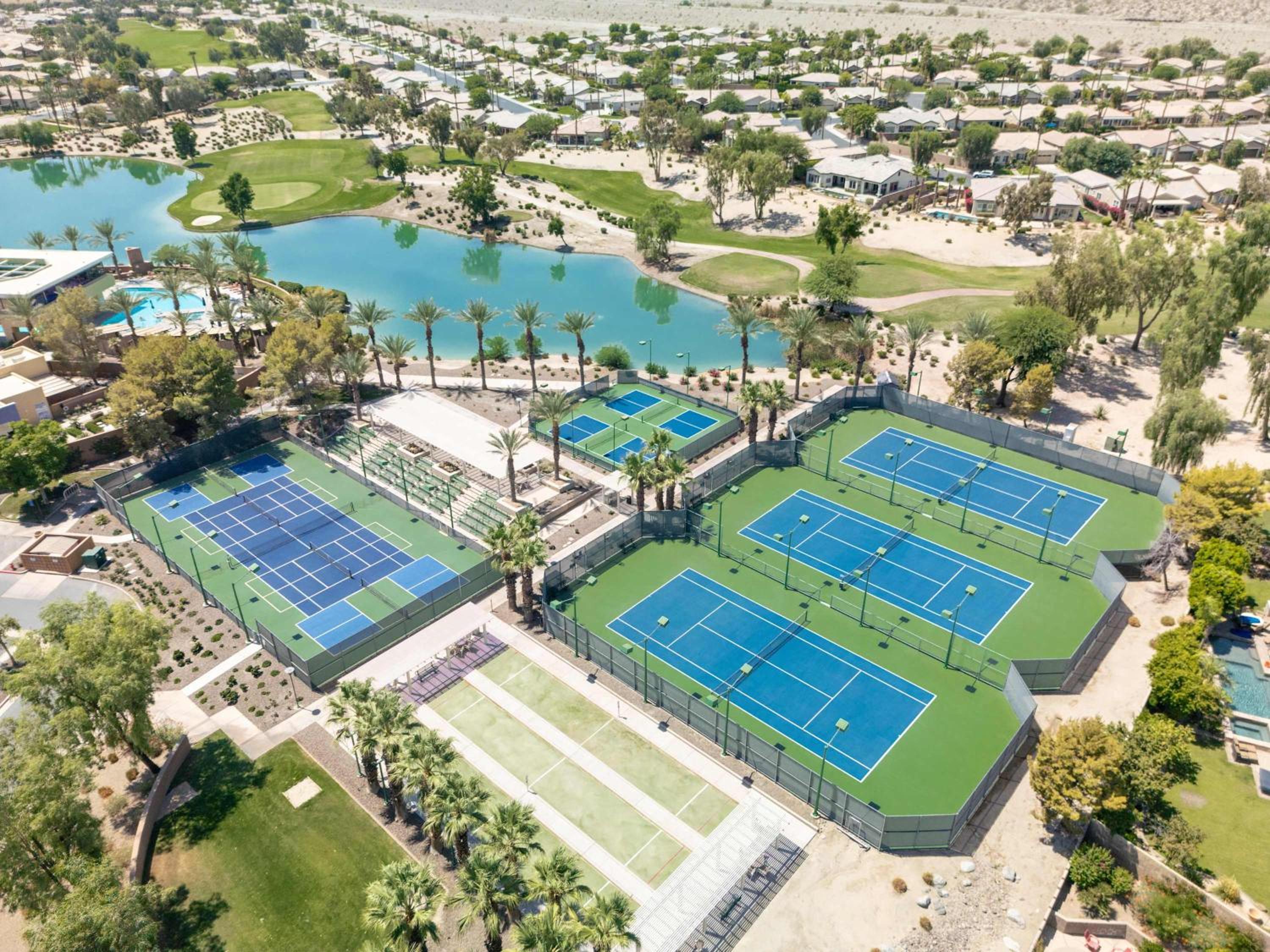 Stunning 3BD 3BR w Casita Golf VIew Community Pool