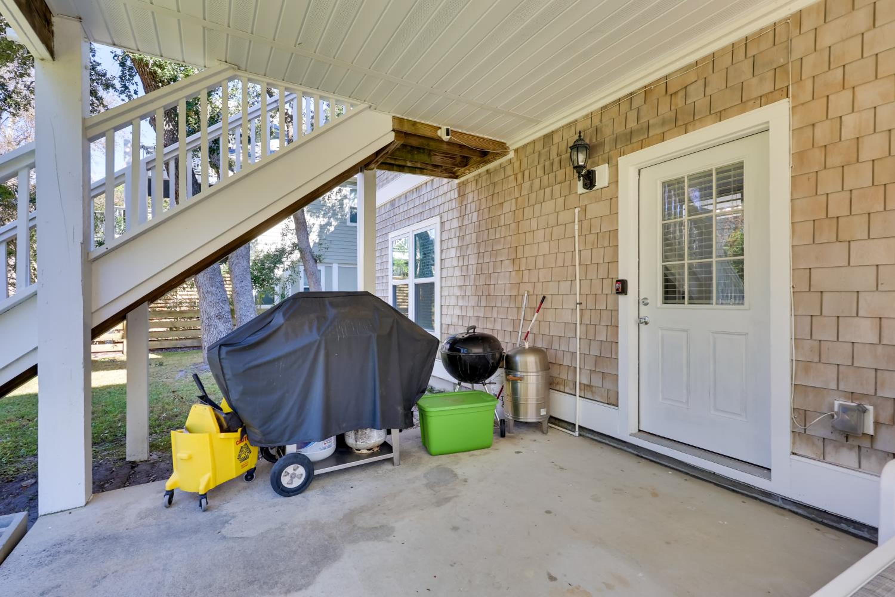 1 Mi to Boardwalk Carolina Beach Retreat with Patio