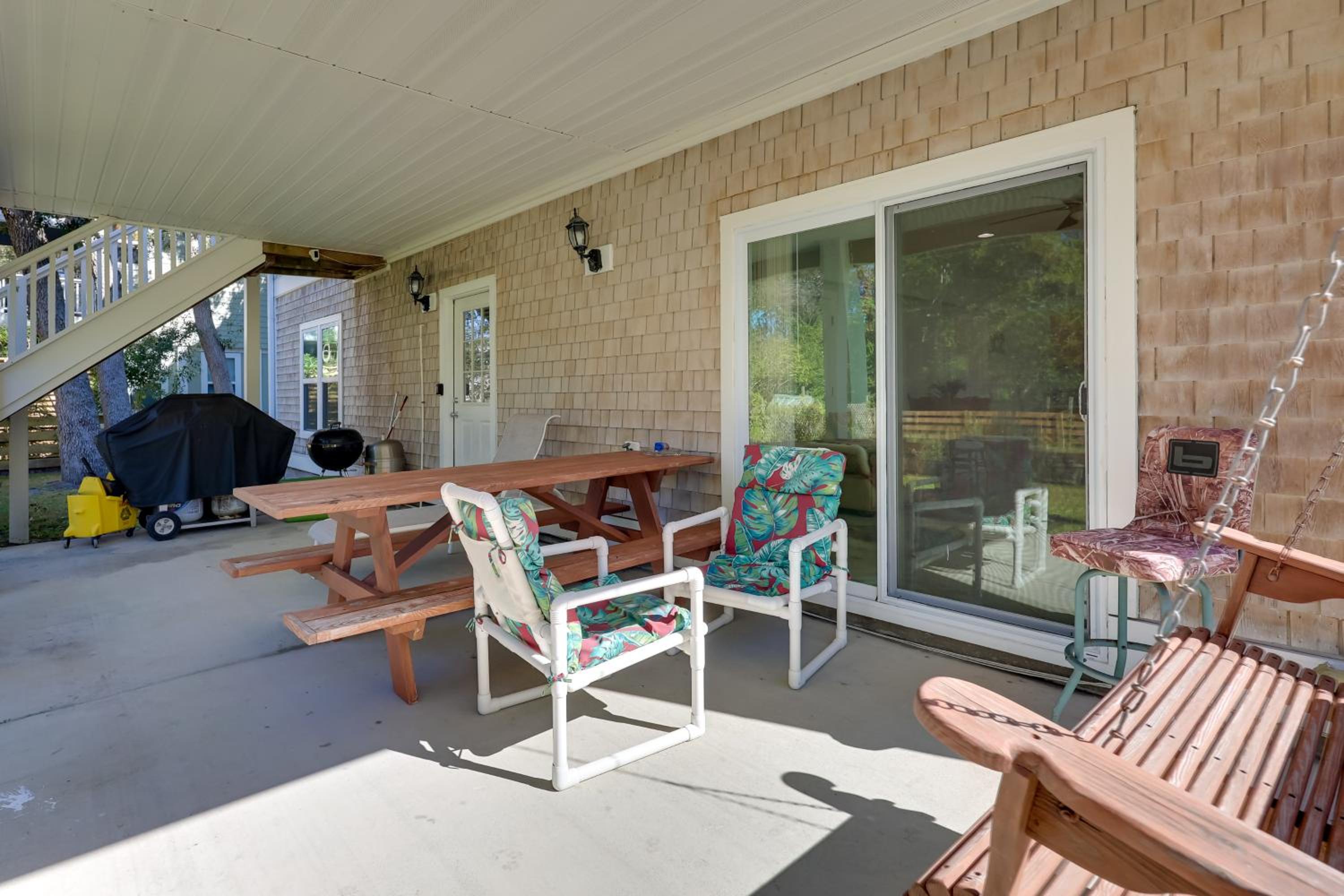 1 Mi to Boardwalk Carolina Beach Retreat with Patio