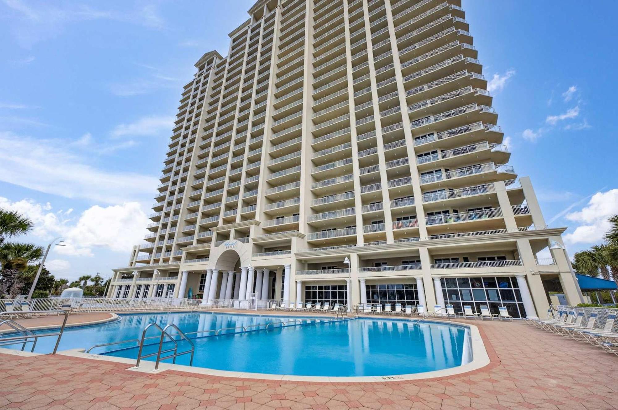 Easy Gogh'n Beach Stay for 5