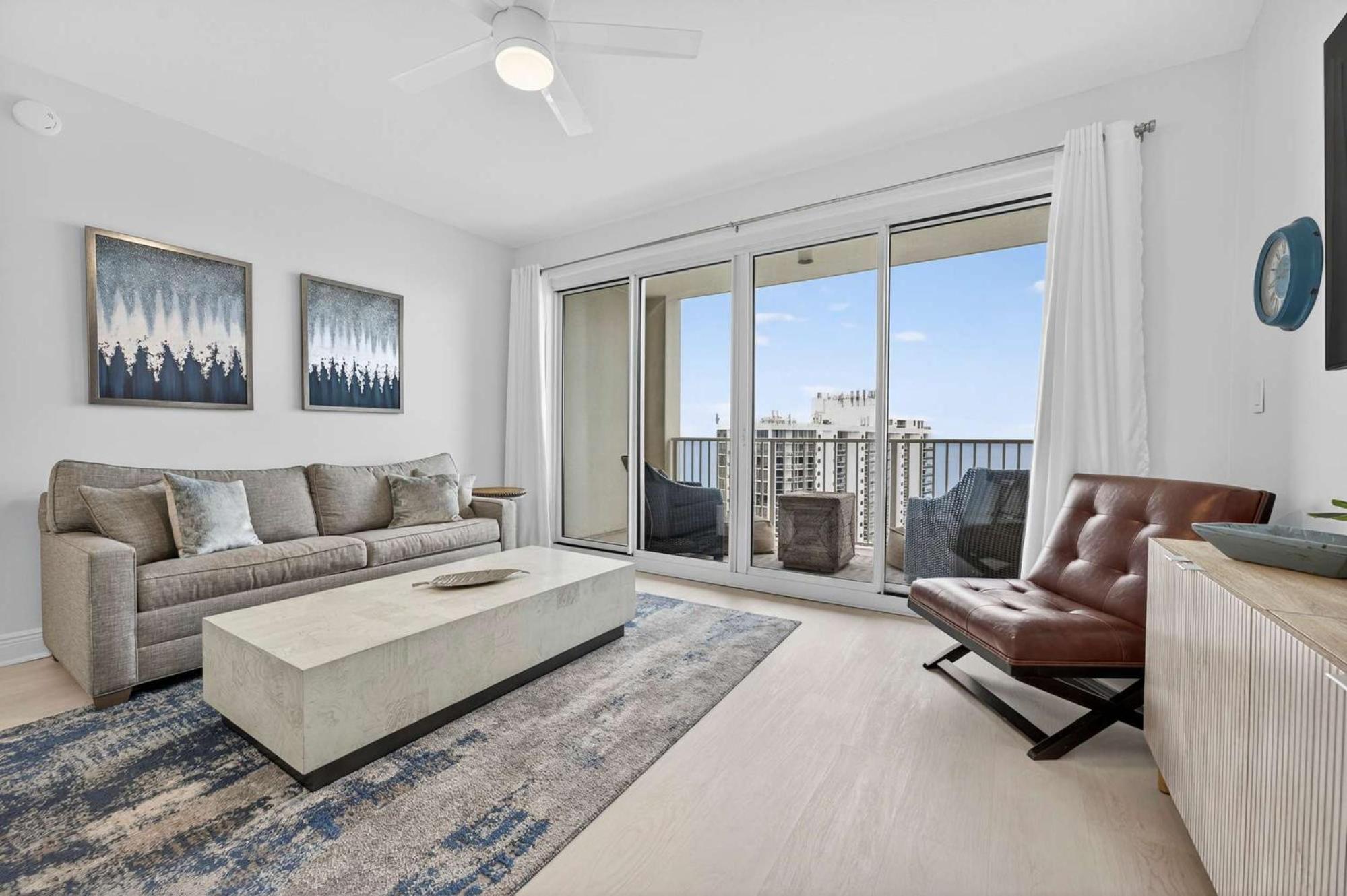 Easy Gogh'n Beach Stay for 5
