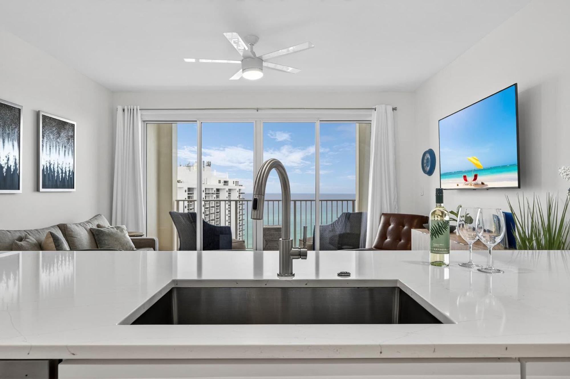 Easy Gogh'n Beach Stay for 5