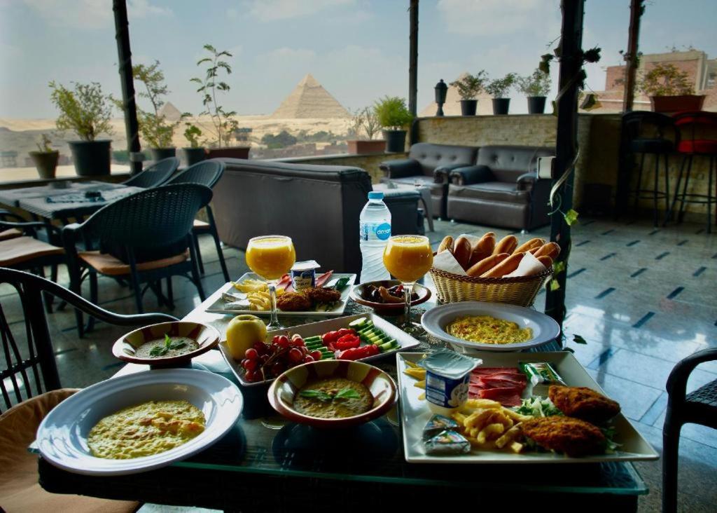 Kemitt pyramids view inn