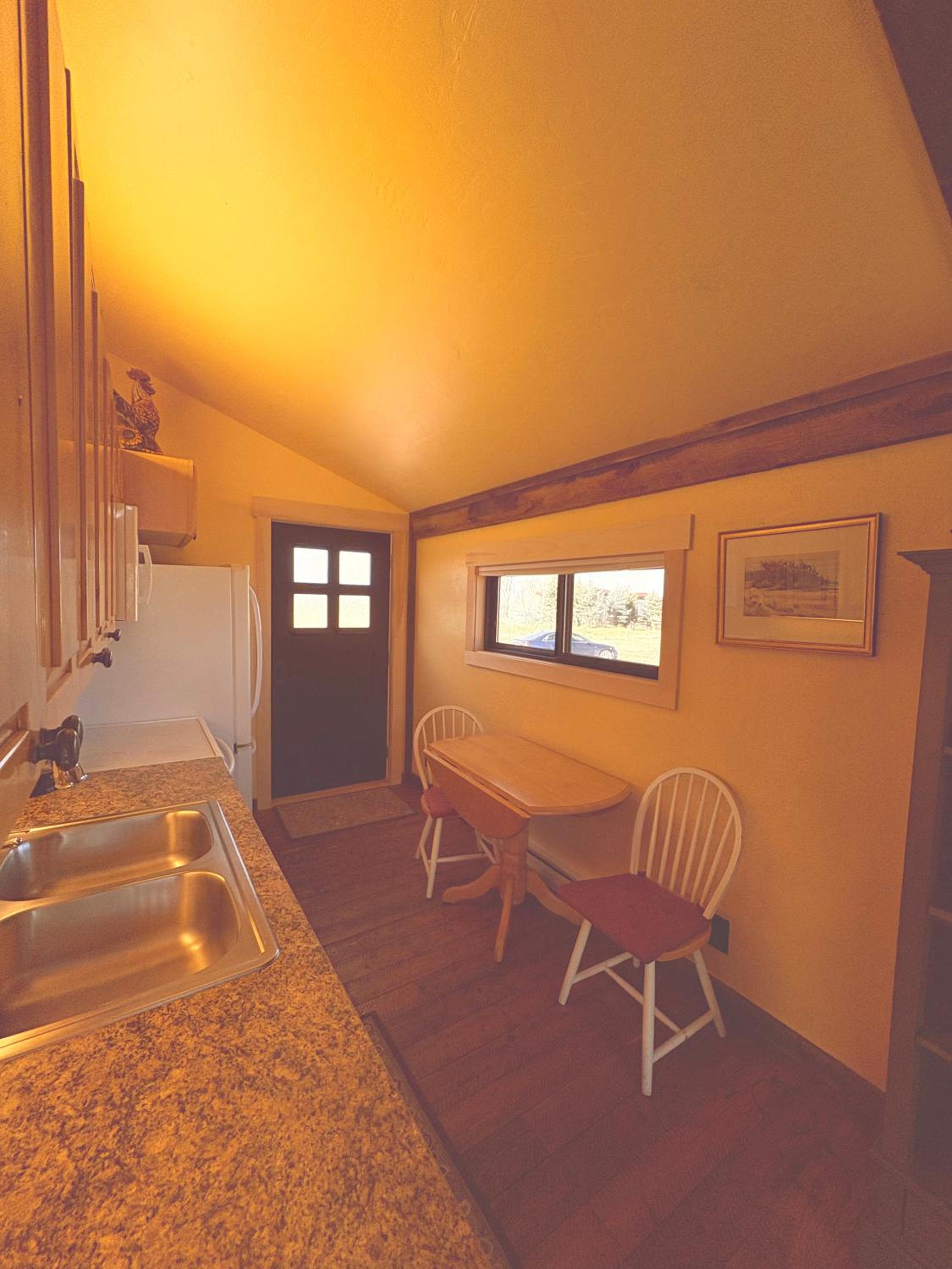 Cozy Cottage in the Tetons