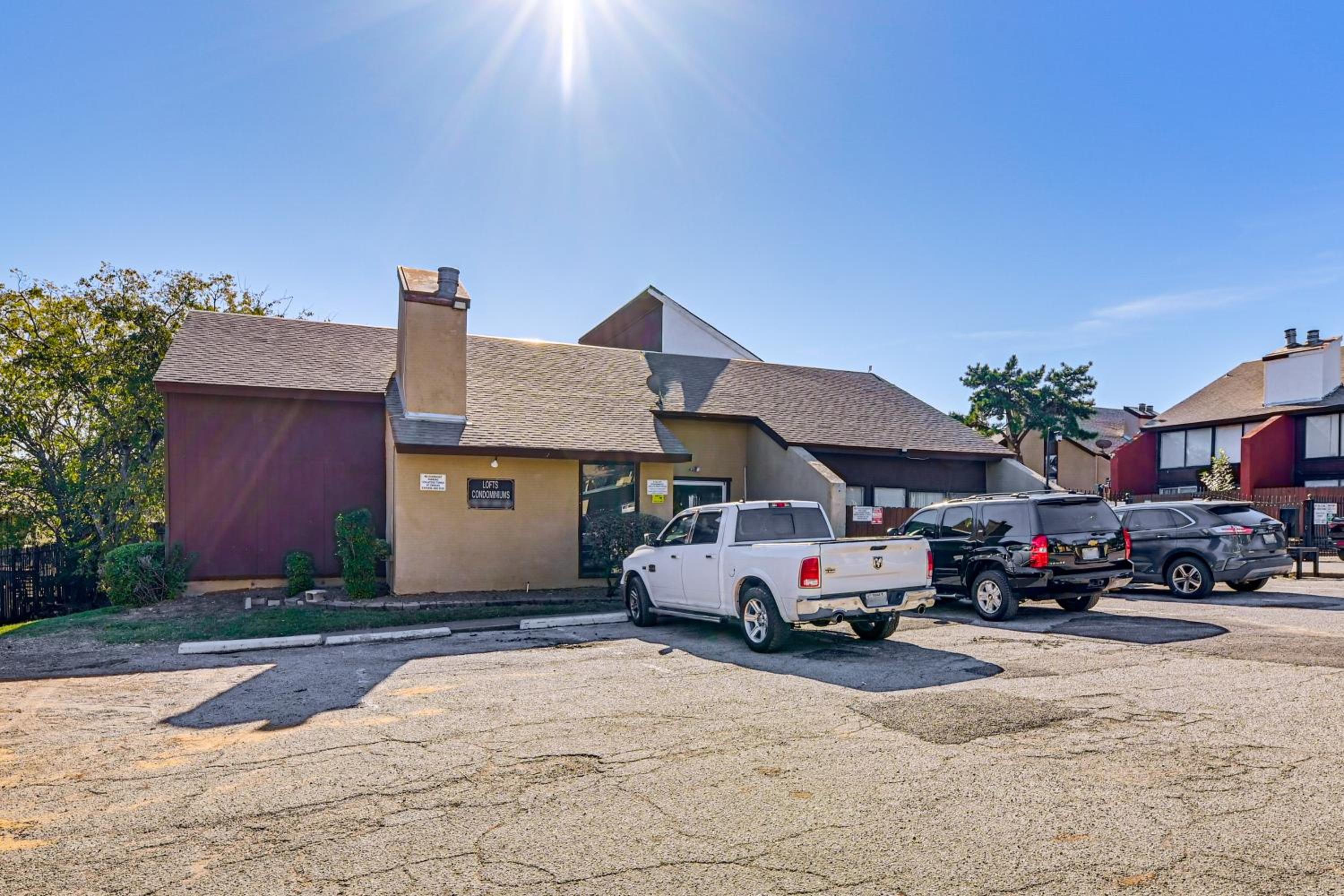Loft-Style Condo in Vickery Midtown 3 Mi to SMU!