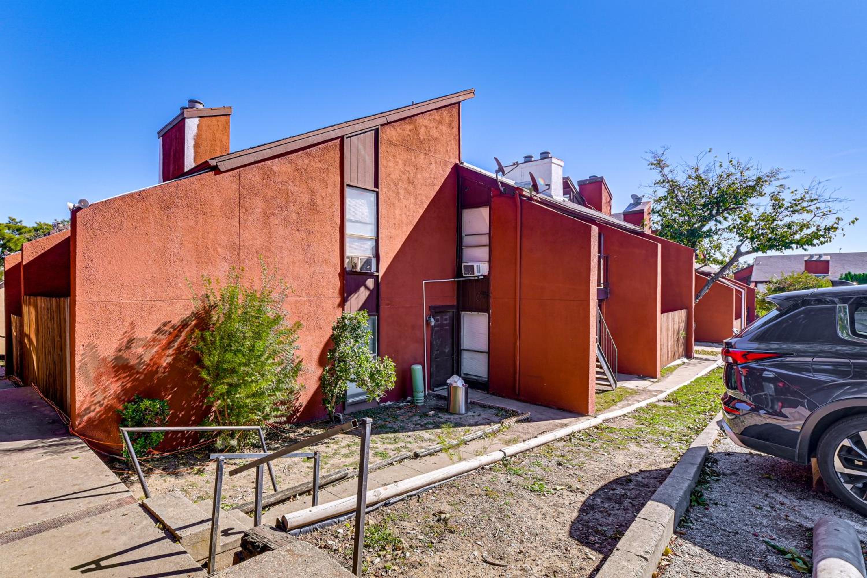 Loft-Style Condo in Vickery Midtown 3 Mi to SMU!