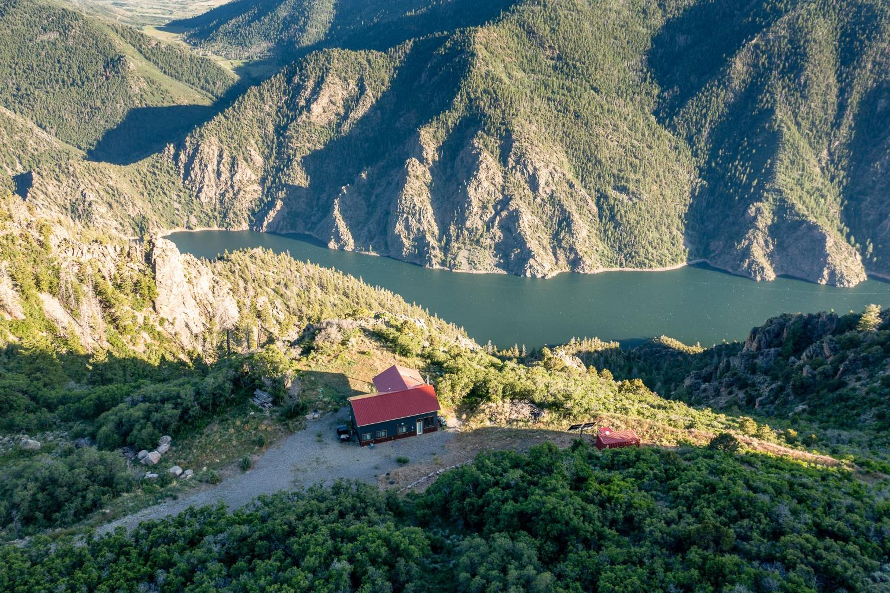 Stunning Hideaway Ranch in Black Canyon NP!