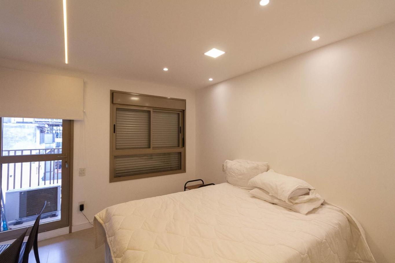 Studio com Varanda a 280m da Estacao Vila Madalena