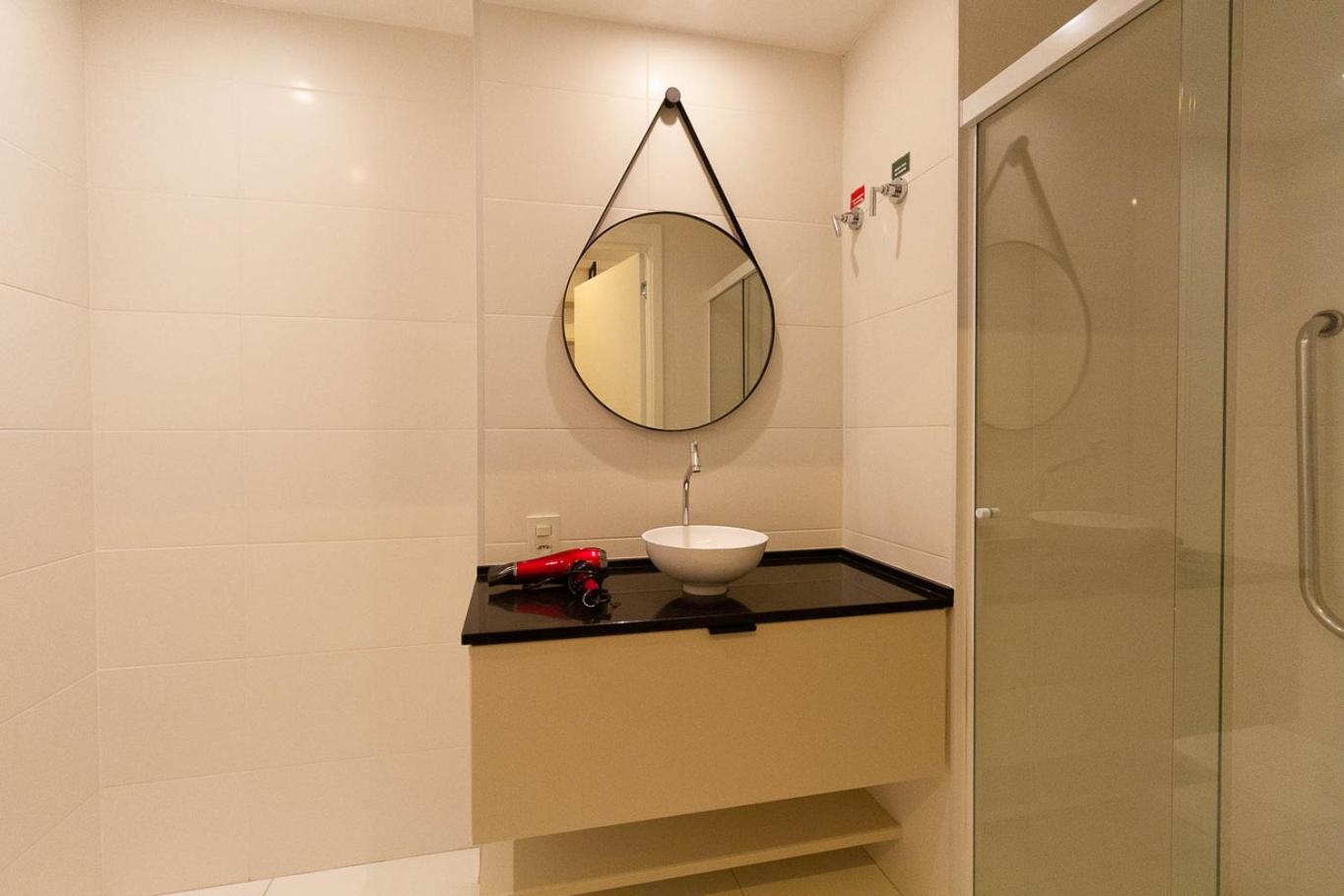 Studio com Varanda a 280m da Estacao Vila Madalena