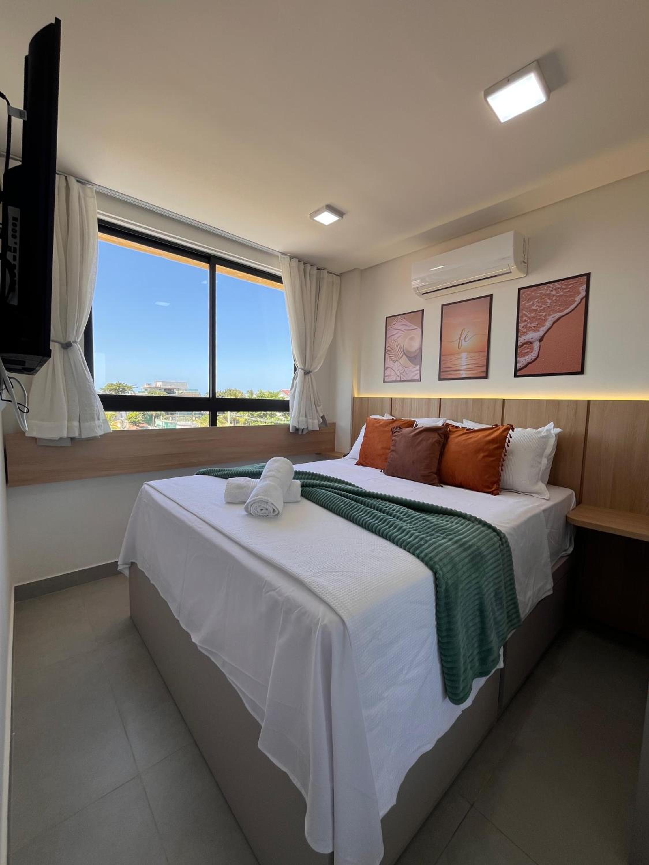 Premium Central 4mim a pé da praia flat completo climatizado