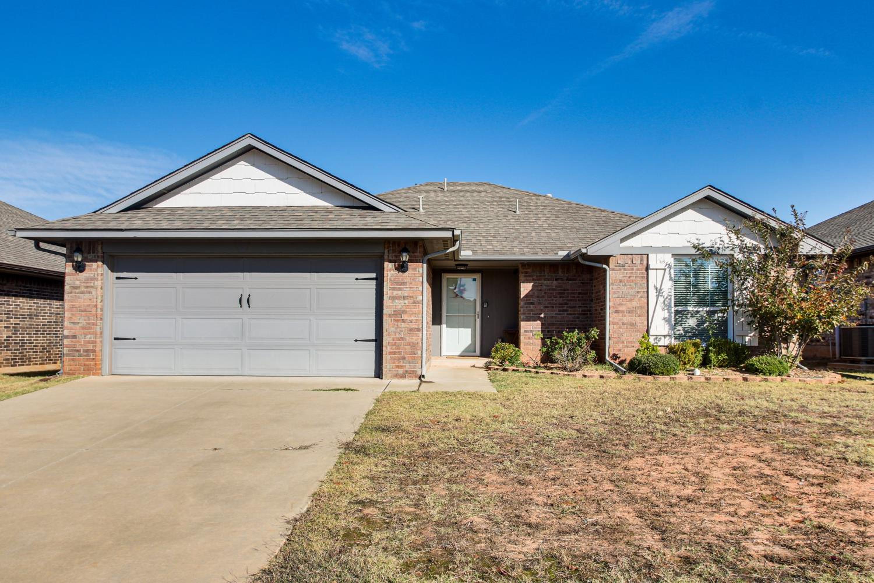 4 Mi to OU Campus and Stadium! Suburban Norman Home