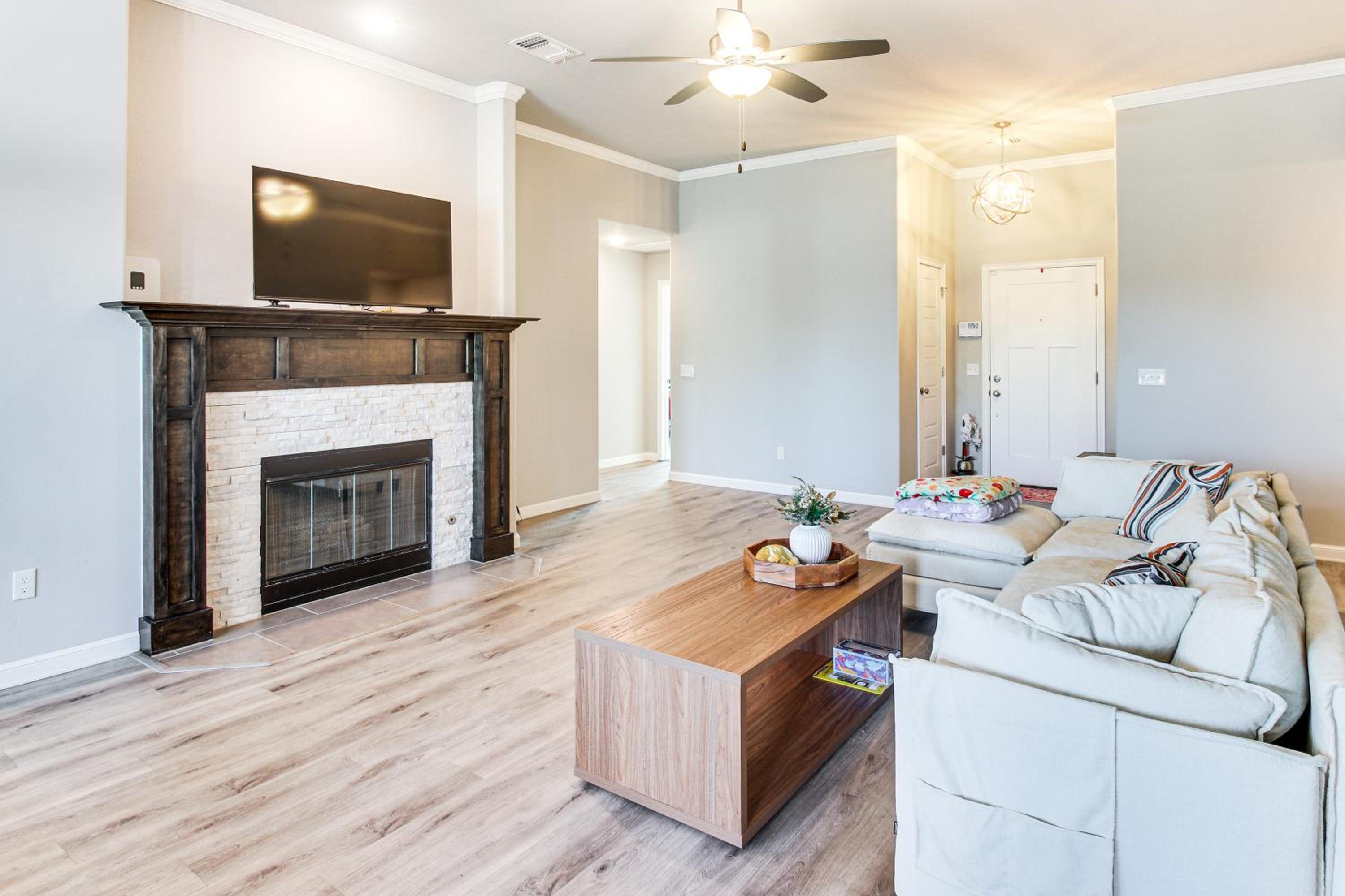 4 Mi to OU Campus and Stadium! Suburban Norman Home