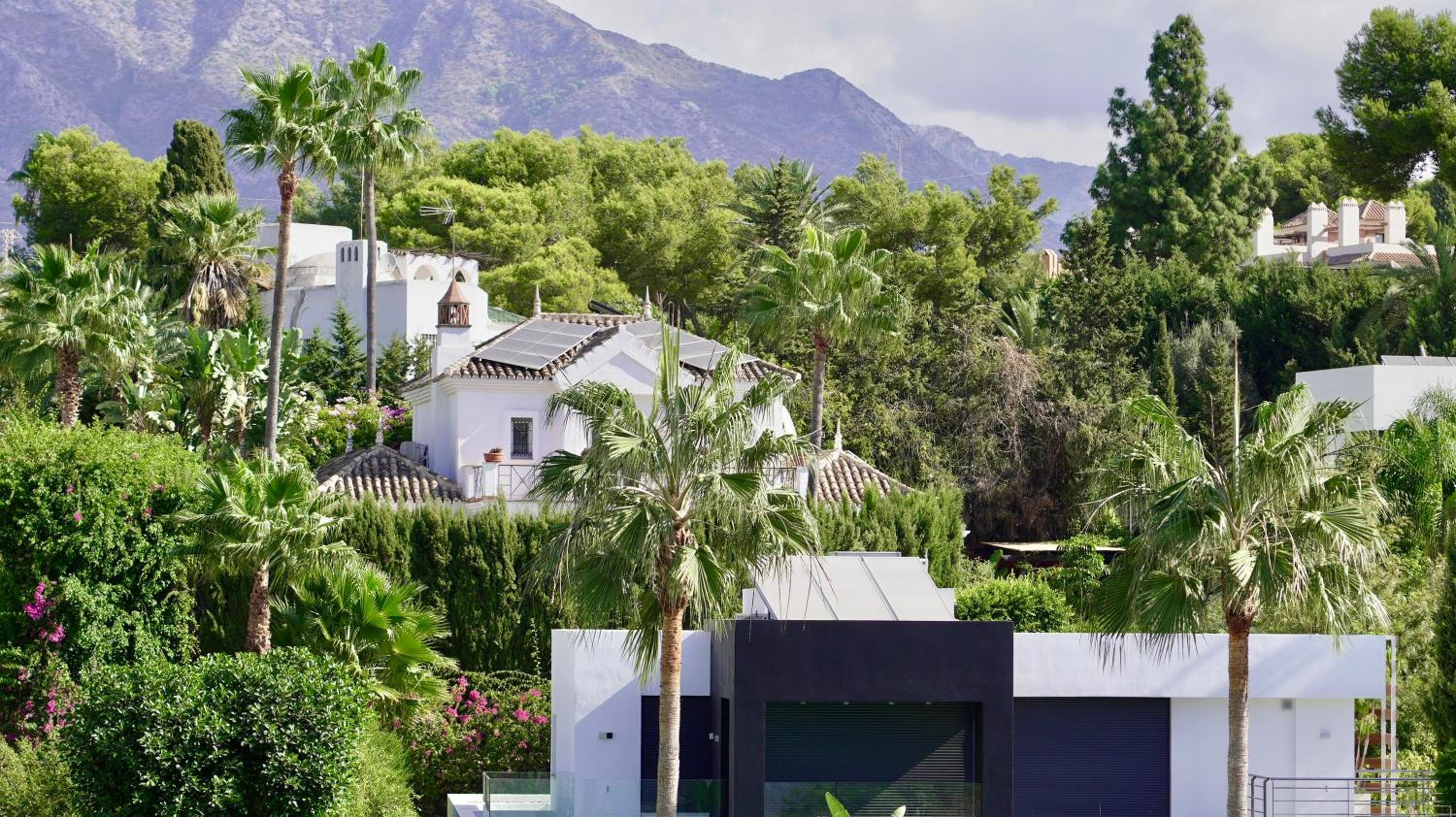 Banús Walk Apartment
