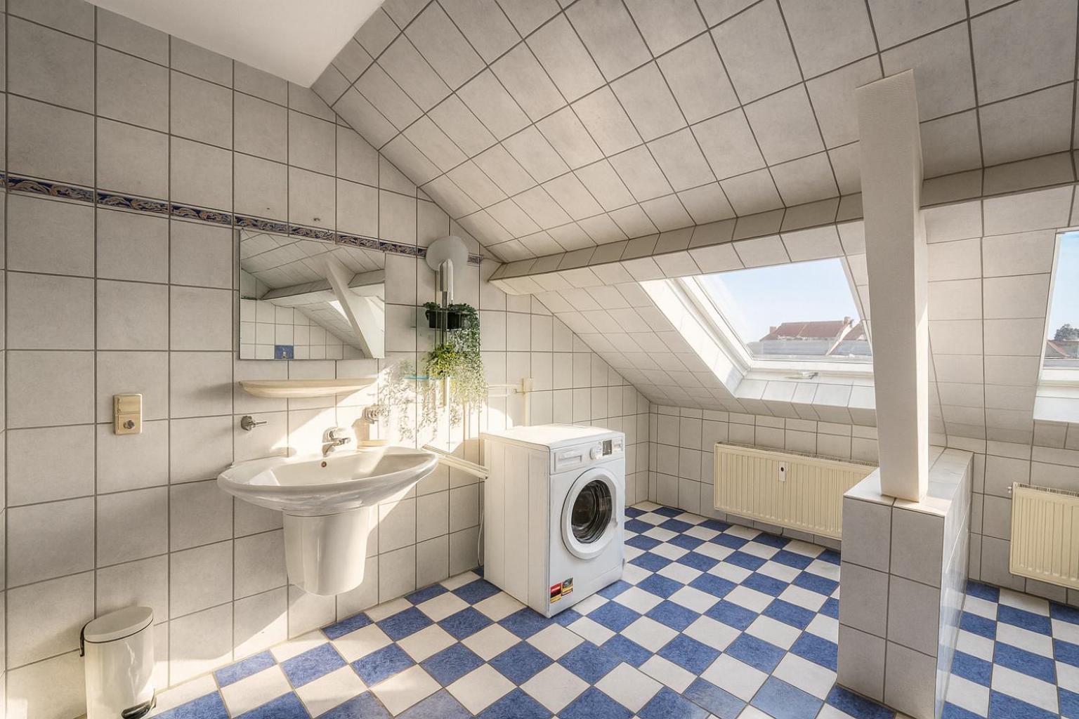 RAHA Apartments - Ihr Rückzugsort mit Panoramablick - HBF - Vollausstattung - Privat Parkplatz