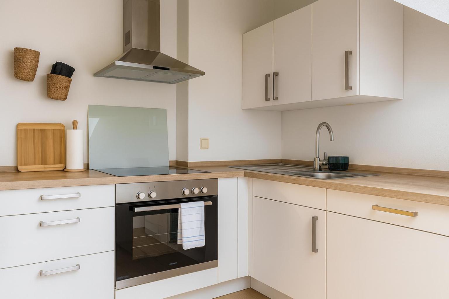 RAHA Apartments - Ihr Rückzugsort mit Panoramablick - HBF - Vollausstattung - Privat Parkplatz