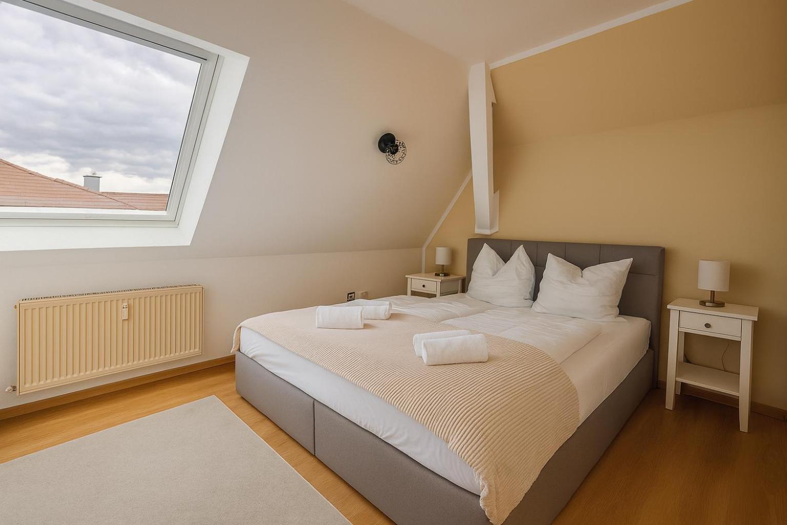 RAHA Apartments - Ihr Rückzugsort mit Panoramablick - HBF - Vollausstattung - Privat Parkplatz