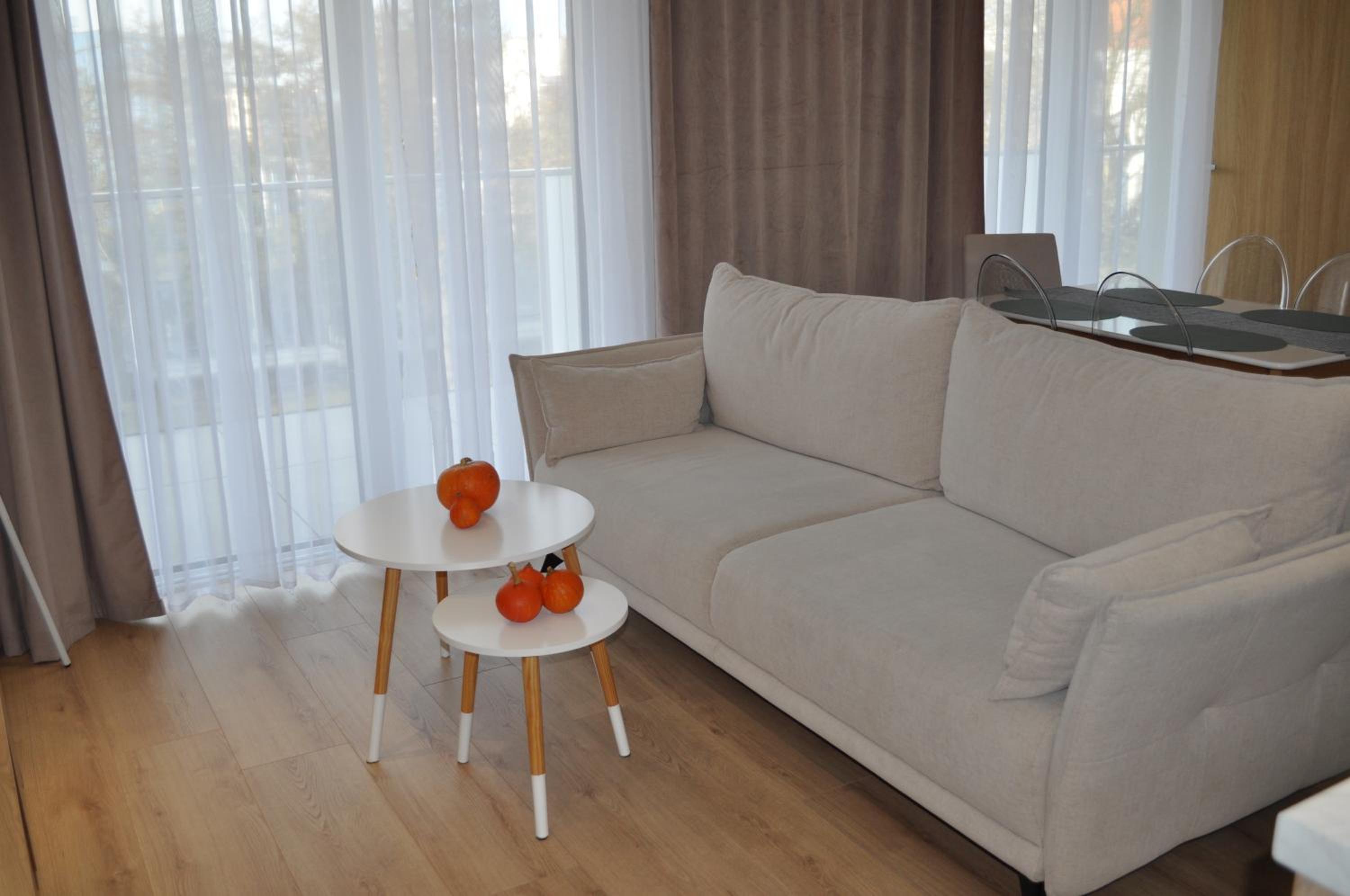 4SUMMER Golden Dune - Parking, przestronne mieszkanie 50m2, cały apartament do dyspozycji, duży taras z pięknym zachodem słońca Parkplatz, geräumige Wohnun