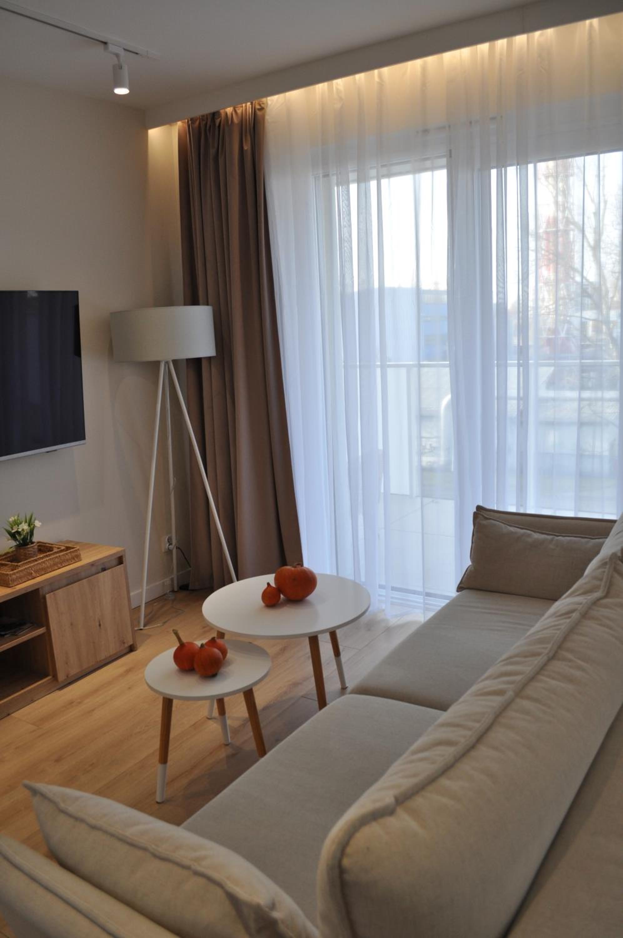 4SUMMER Golden Dune - Parking, przestronne mieszkanie 50m2, cały apartament do dyspozycji, duży taras z pięknym zachodem słońca Parkplatz, geräumige Wohnun