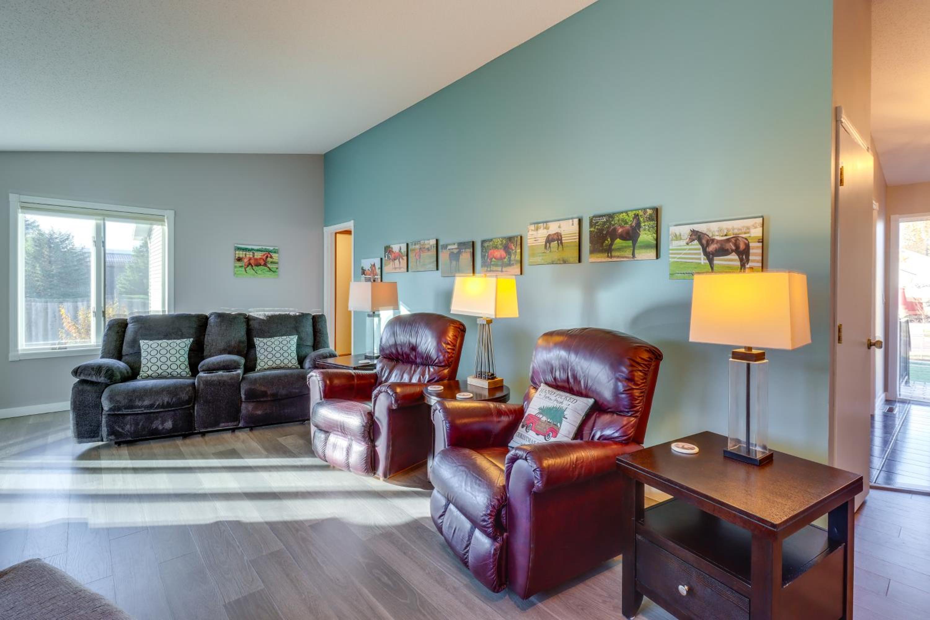 Work and Play Pet-Friendly Fargo Home 6 Mi to Dtwn