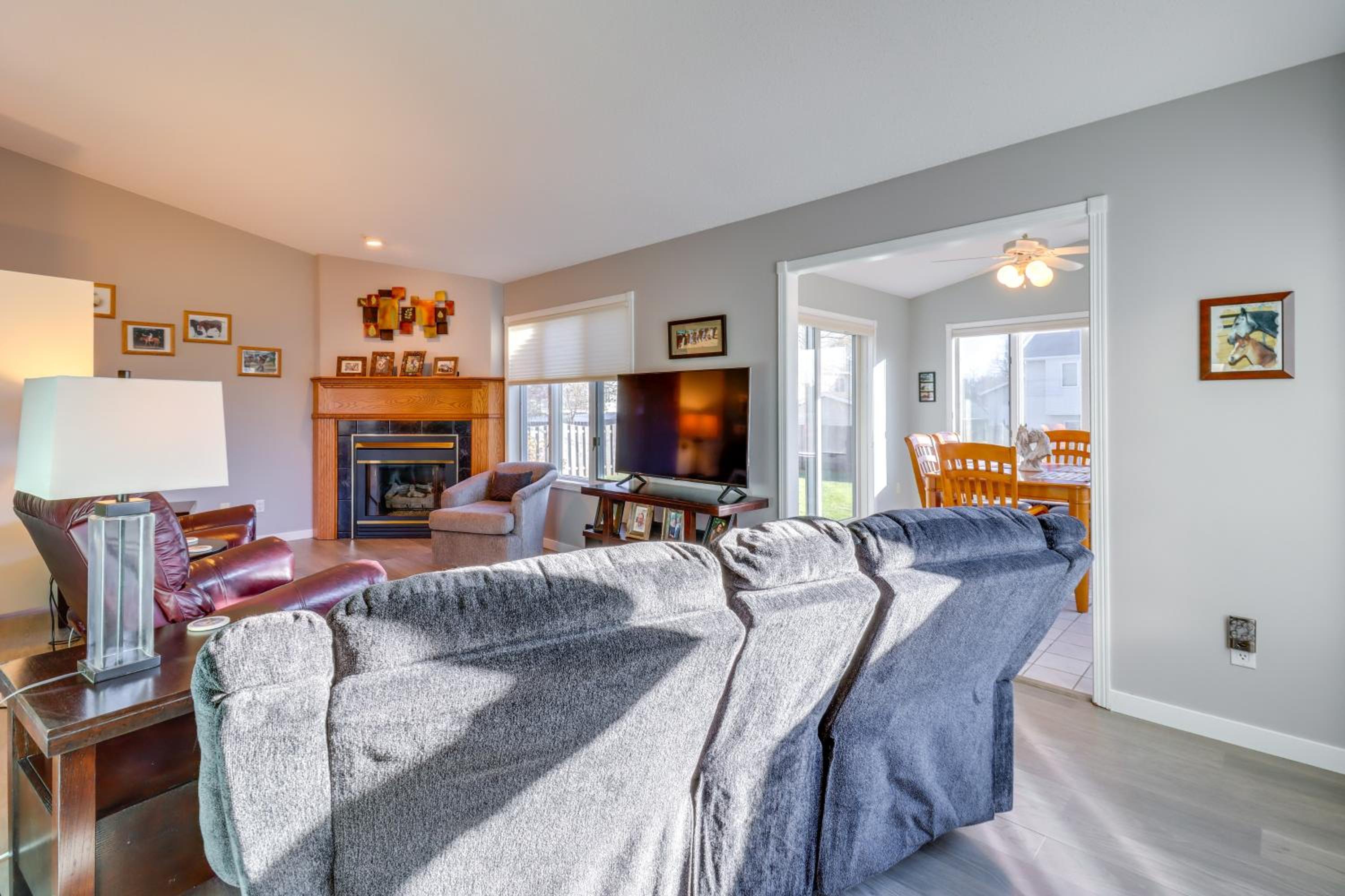 Work and Play Pet-Friendly Fargo Home 6 Mi to Dtwn