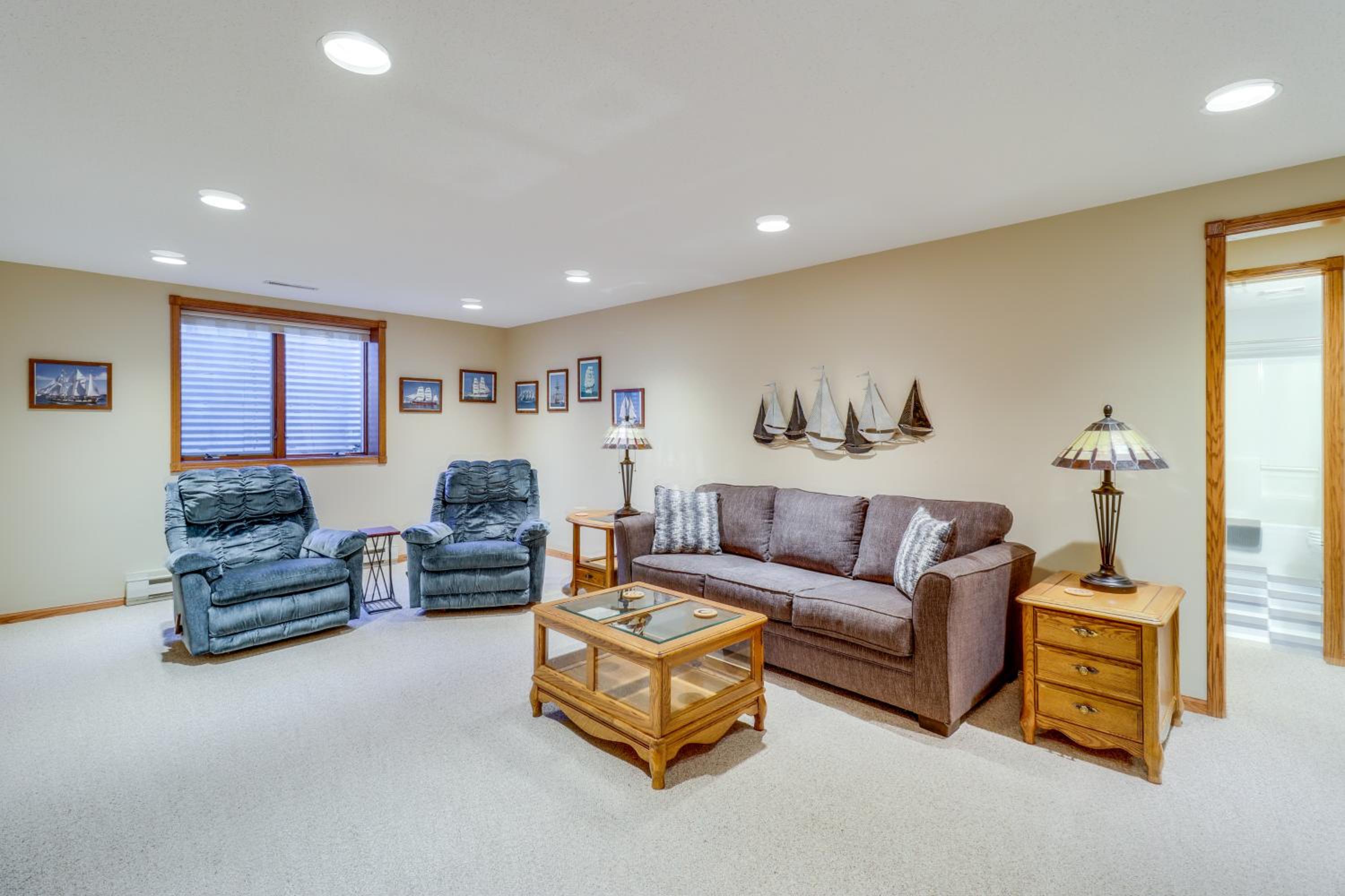 Work and Play Pet-Friendly Fargo Home 6 Mi to Dtwn