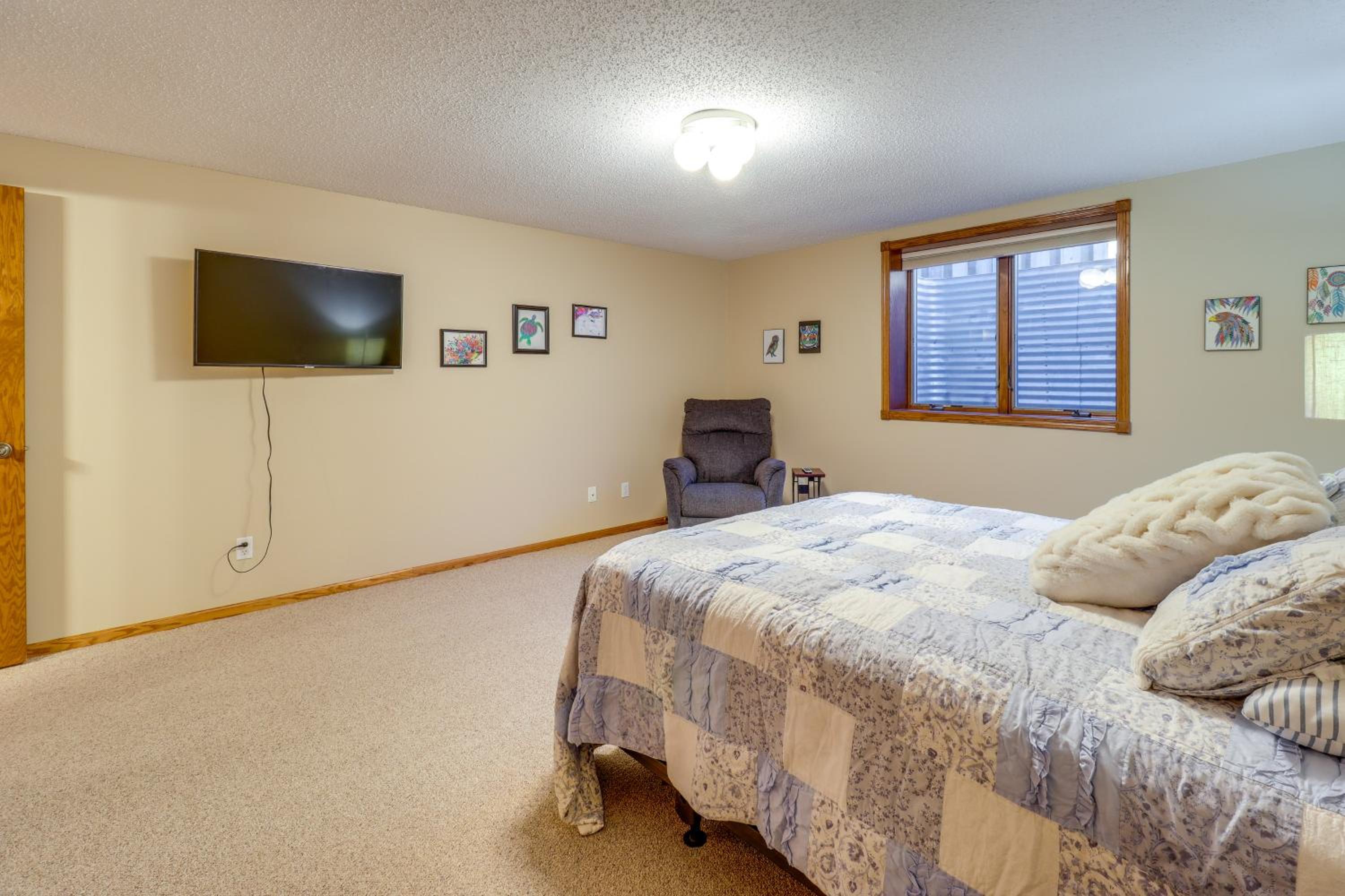 Work and Play Pet-Friendly Fargo Home 6 Mi to Dtwn