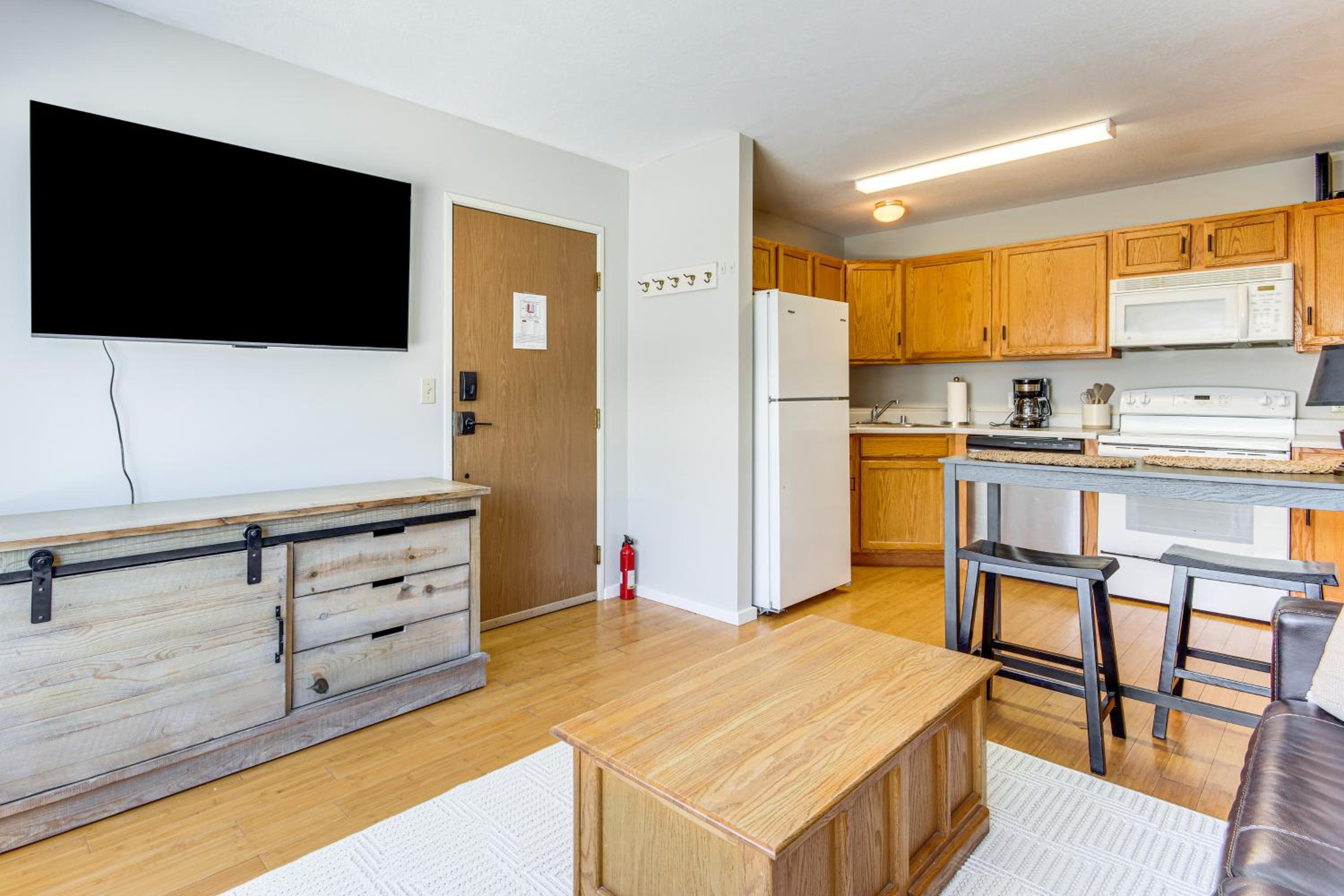 Less Than 1 Mi to Big Sky Resort Quiet Mtn-View Retreat