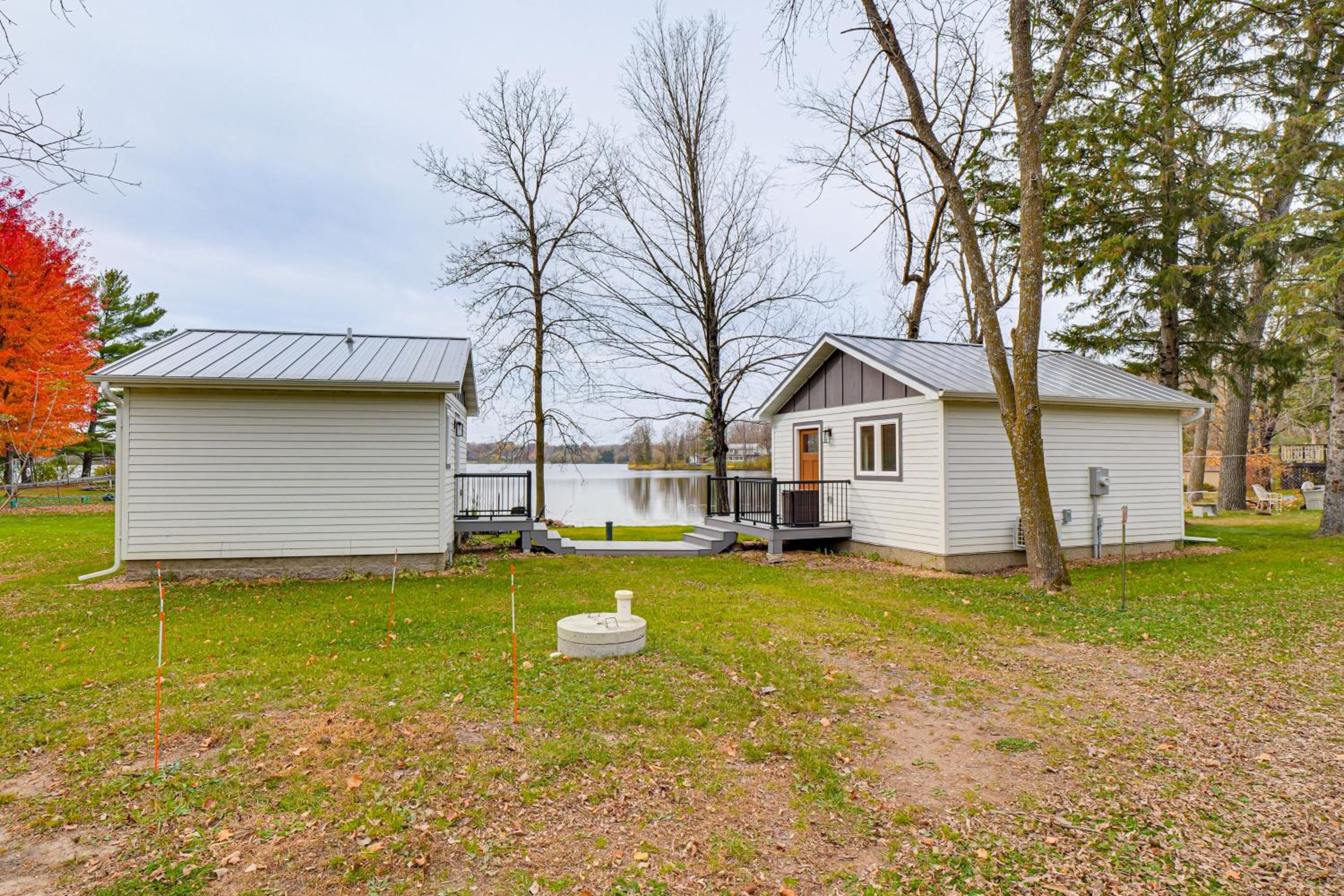 Fish, Swim and Explore! 2-Cabin Camp on Round Lake
