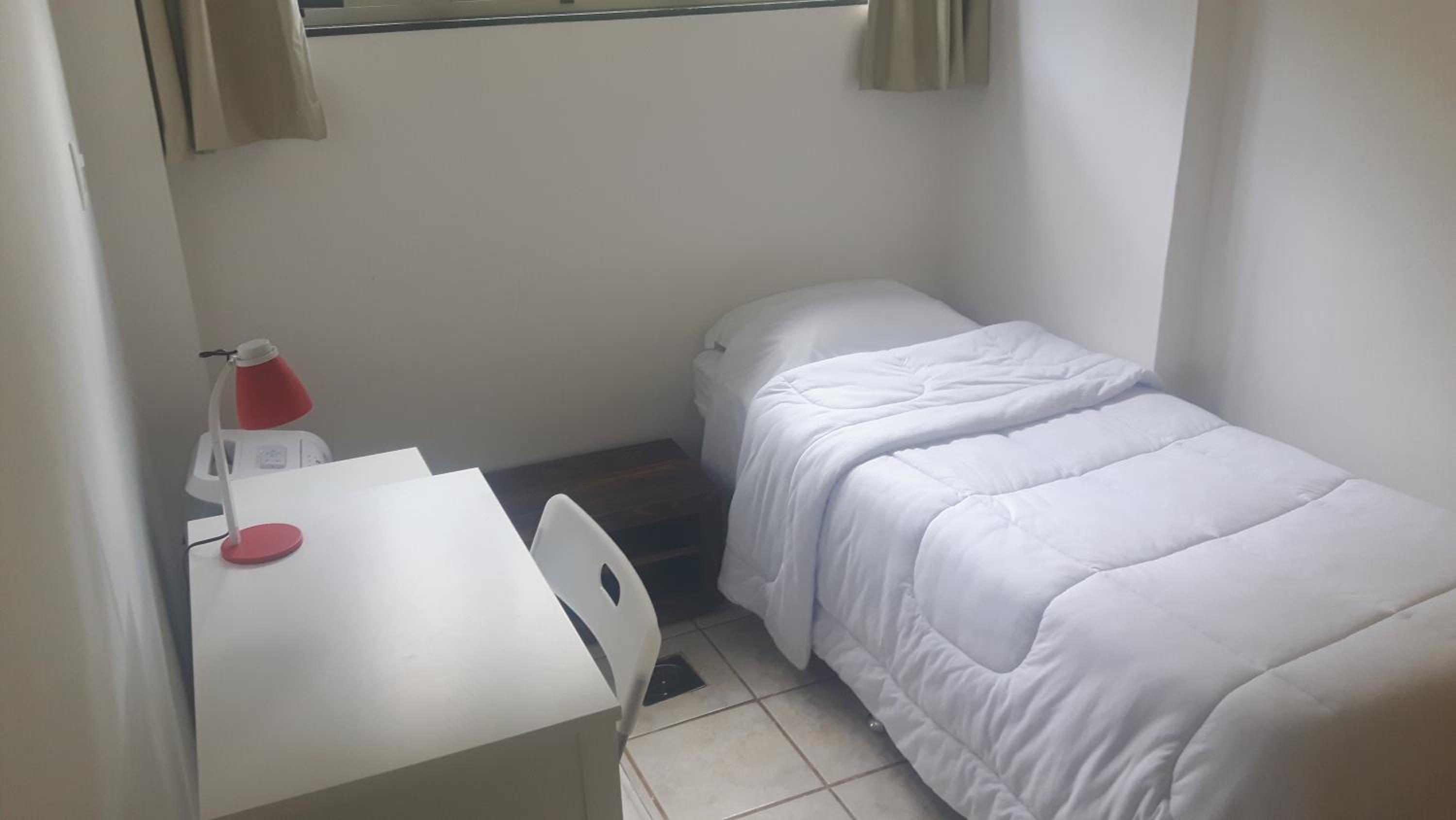 Balkony 407 - Três quartos Perto UNB